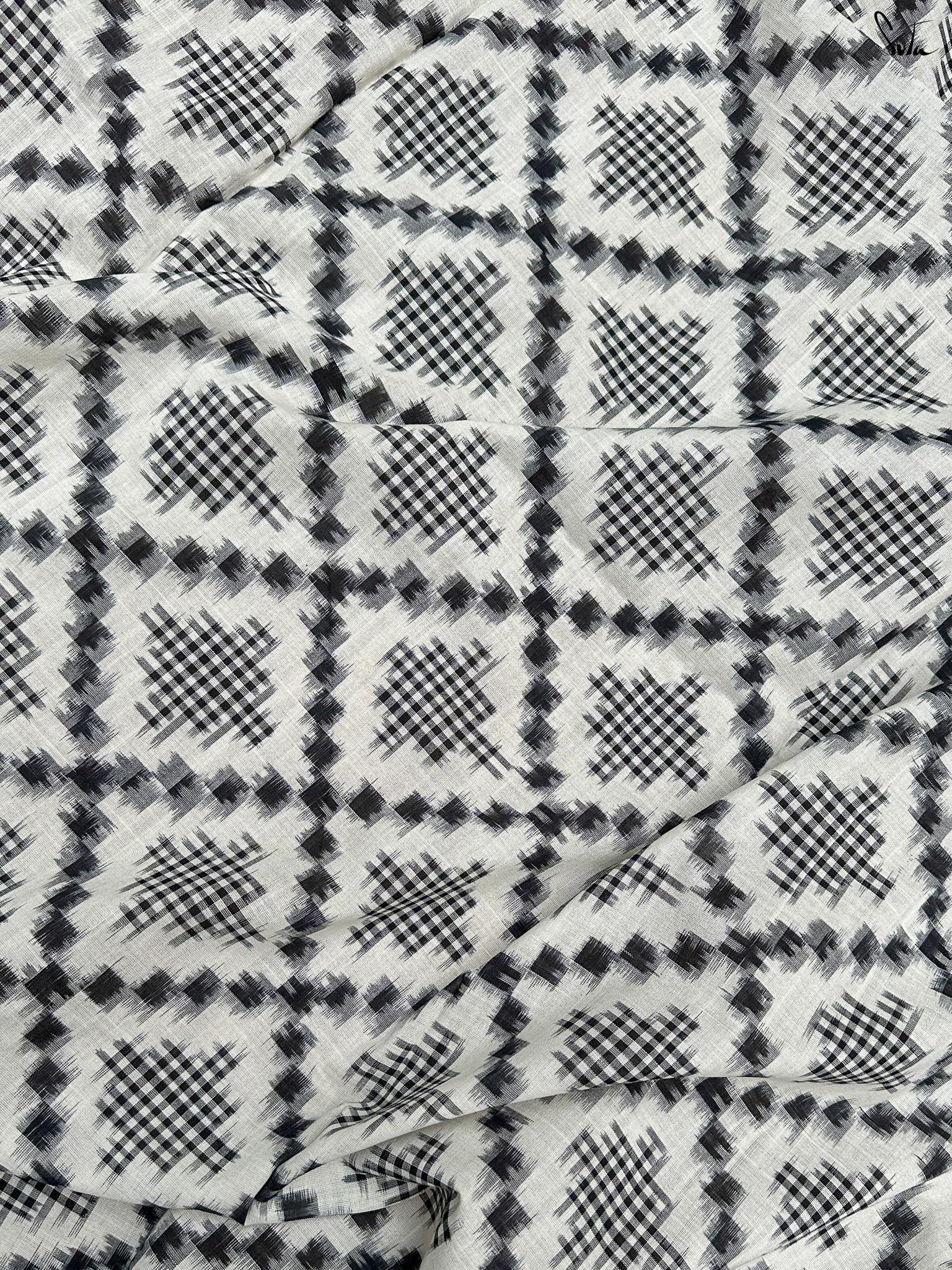 Monochrome Weave