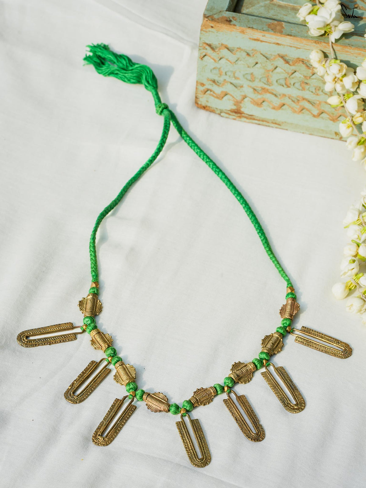 Anshi (Handcrafted Dhokra Brass Neckpiece)