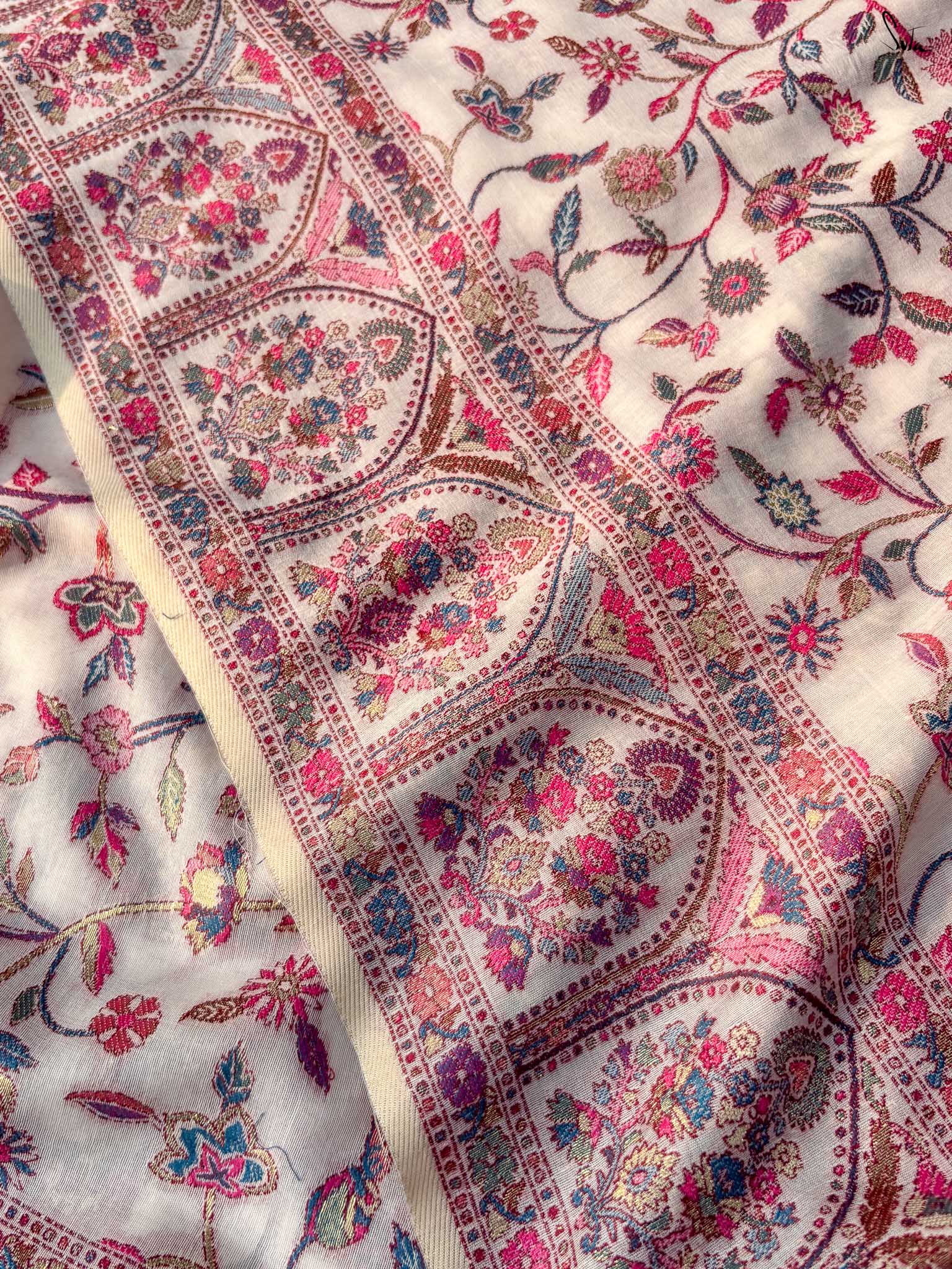 Chinar Pashm Multicolour Woolen Saree