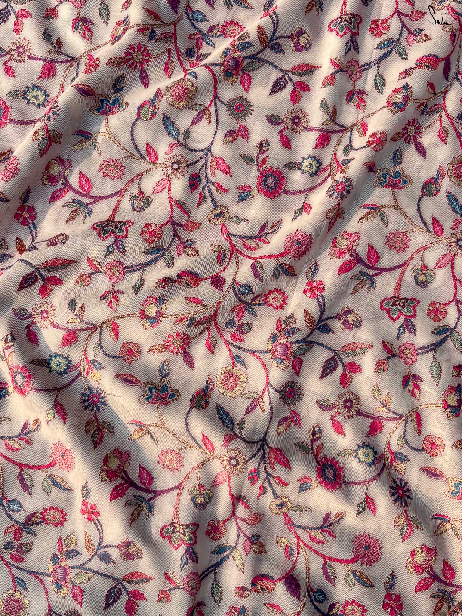 Chinar Pashm Multicolour Woolen Saree