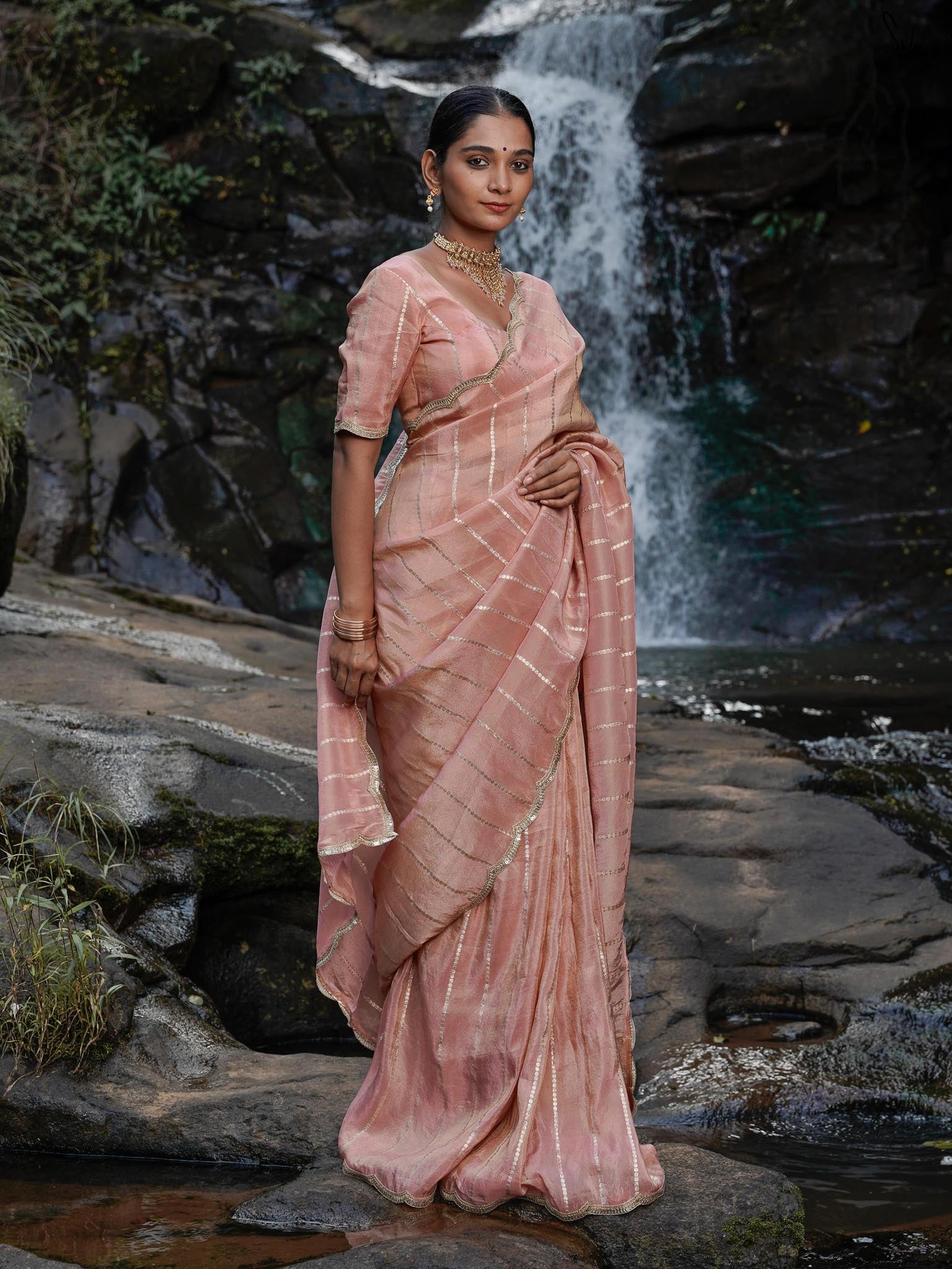 Crossline Rekha