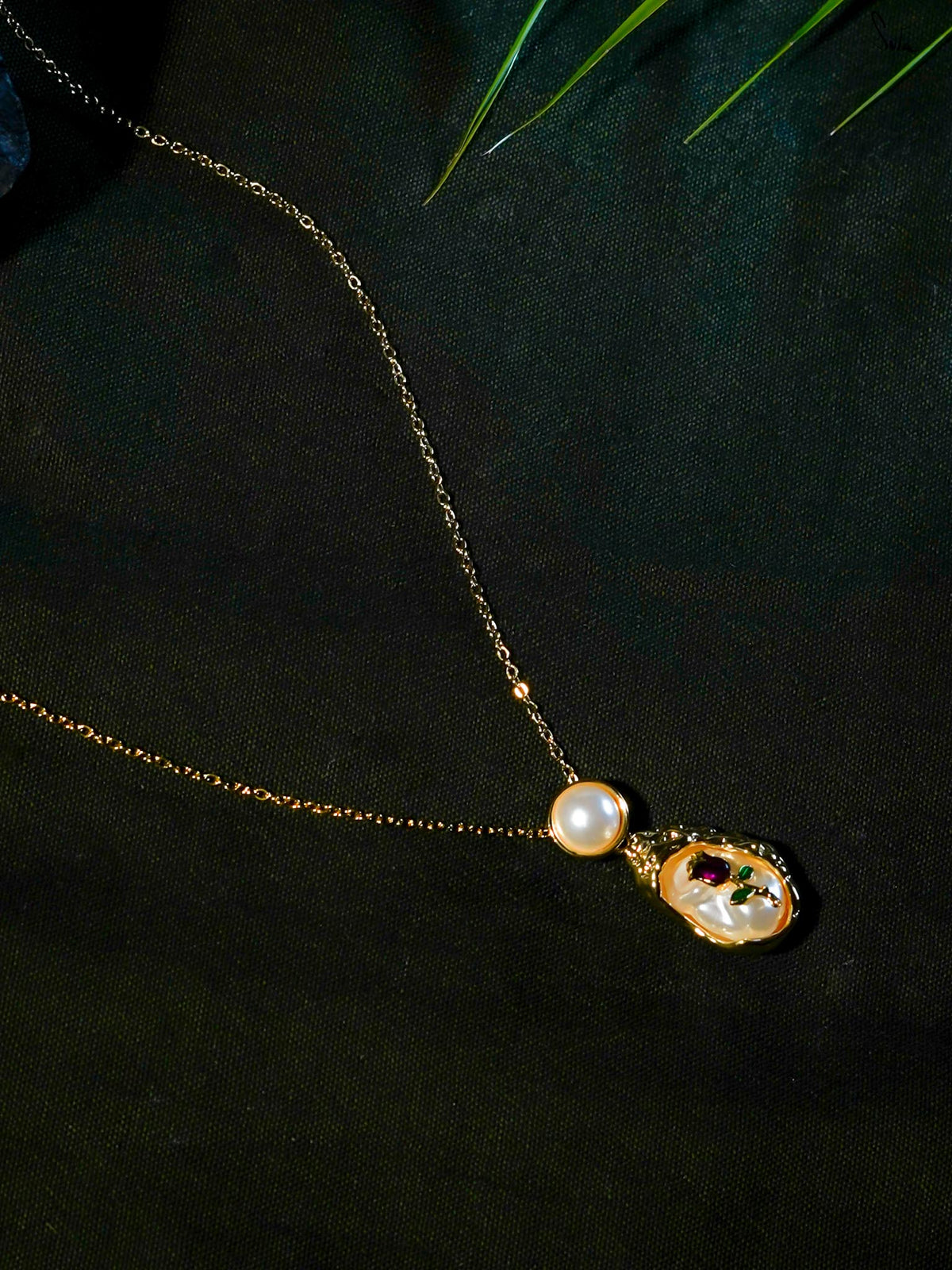 Rose My Heart (Neckpiece)