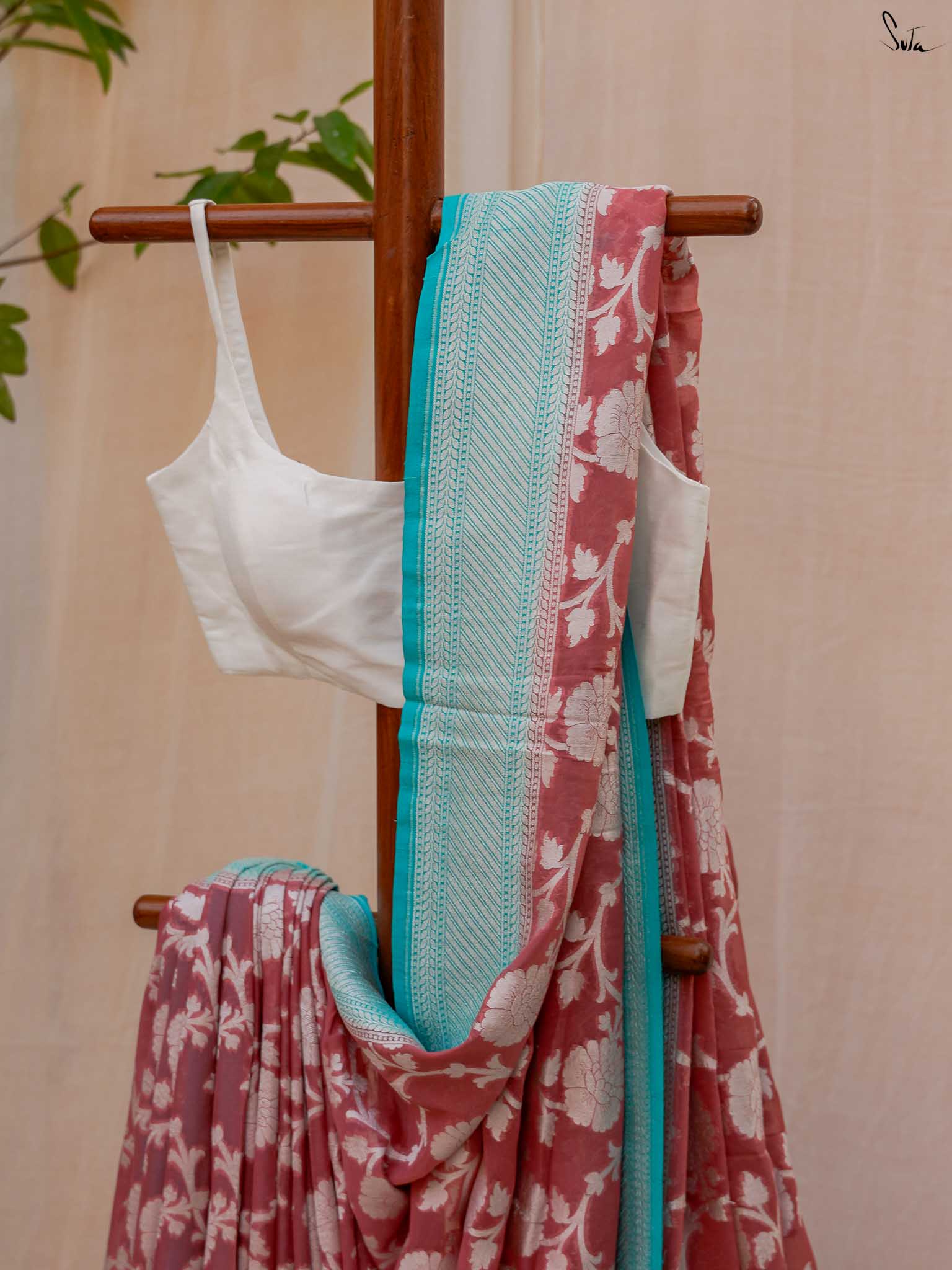 Badass Bimala Pink Banarasi Saree