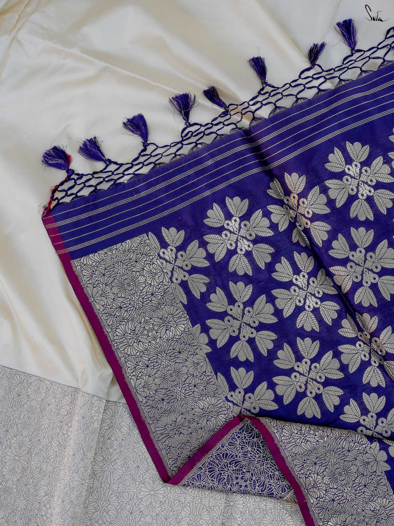 Aasmani Parinda Pearl Banarasi Saree