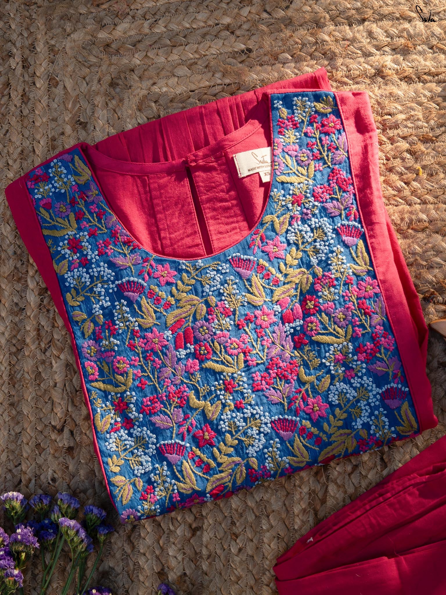 Neer Nodi (Dress)