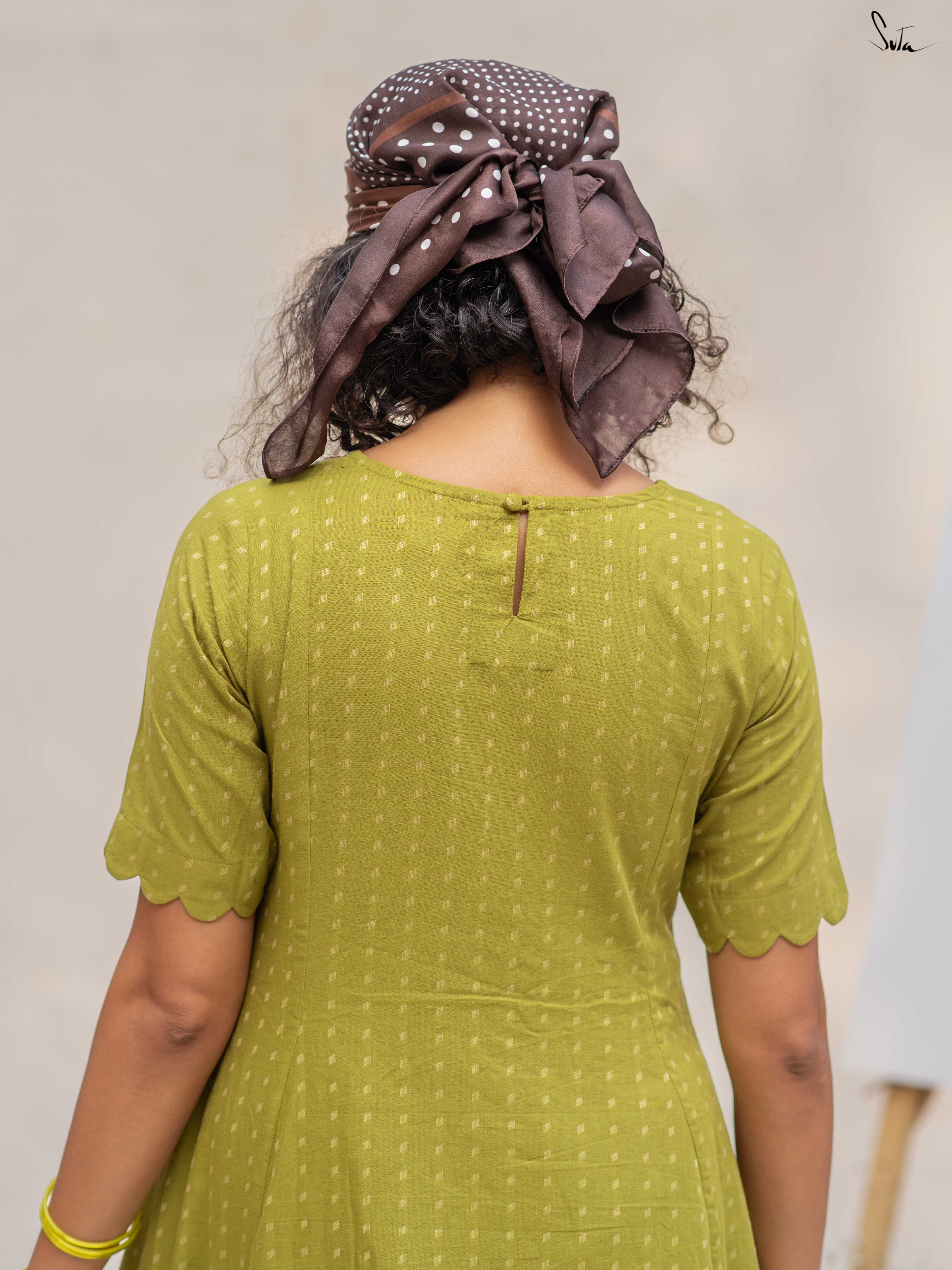 Jhora Pata (Kurta Set)