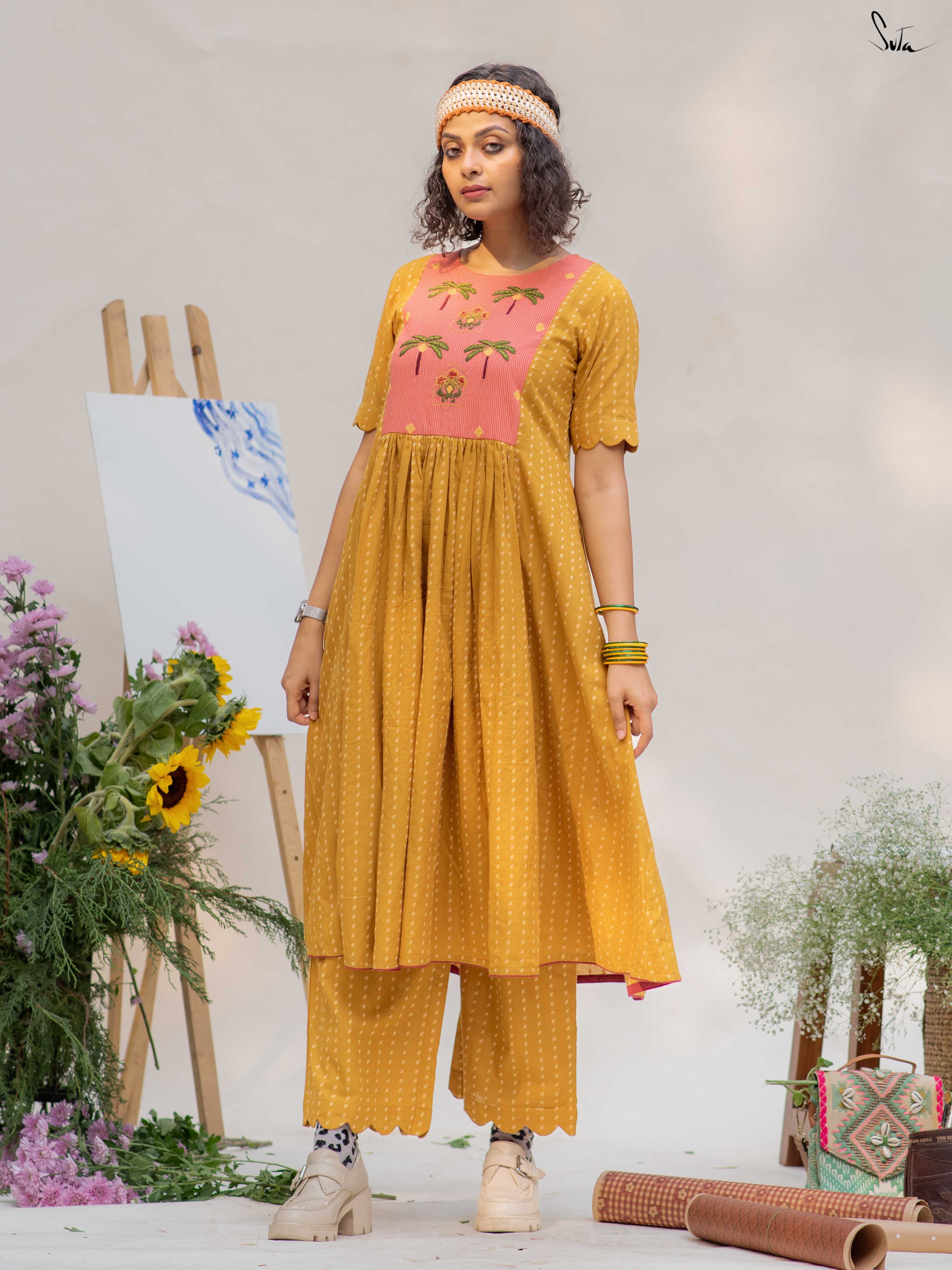 Ushno Pata (Kurta Set)