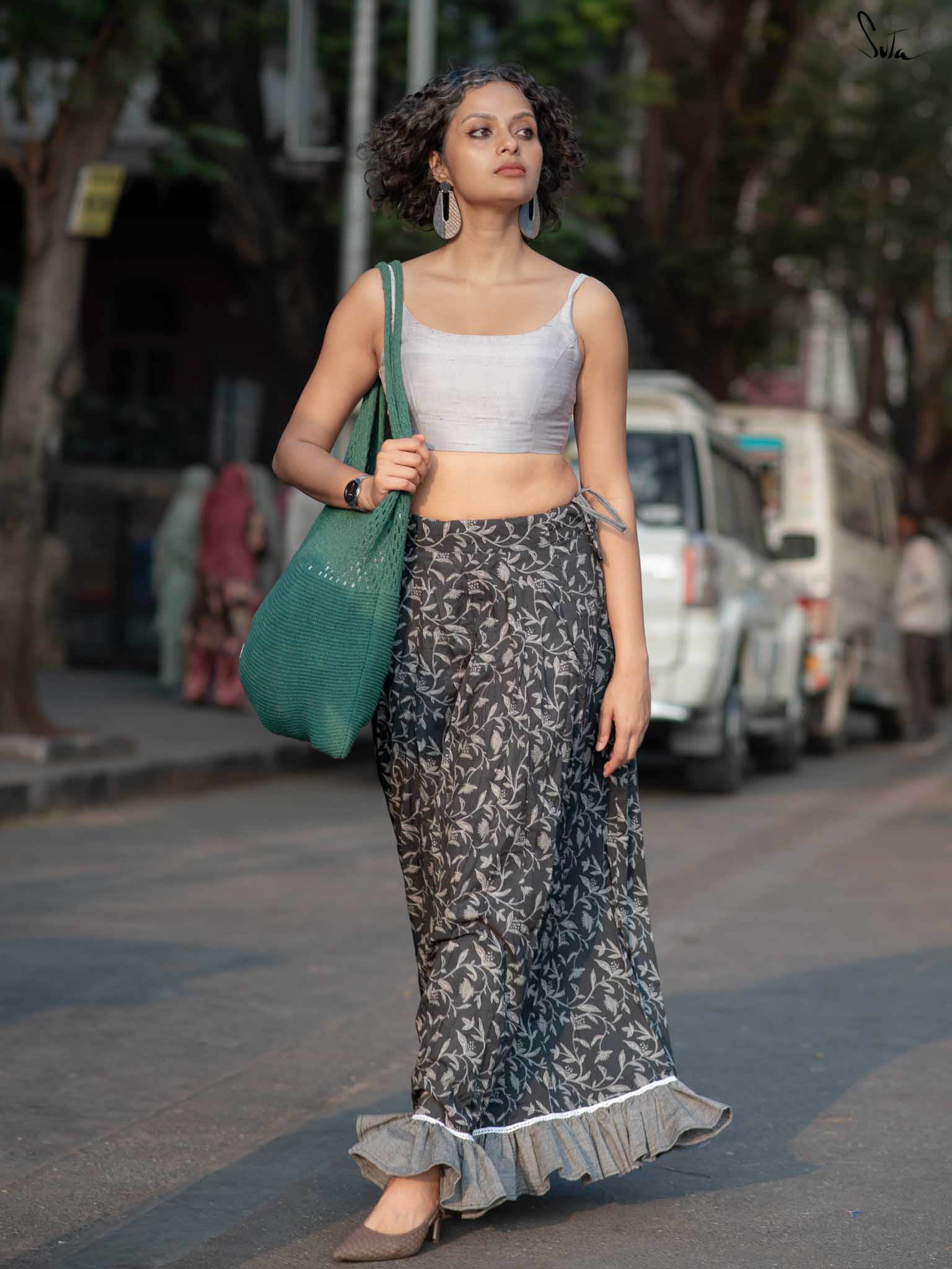 Leheron Ki Tufaani (Underskirt)