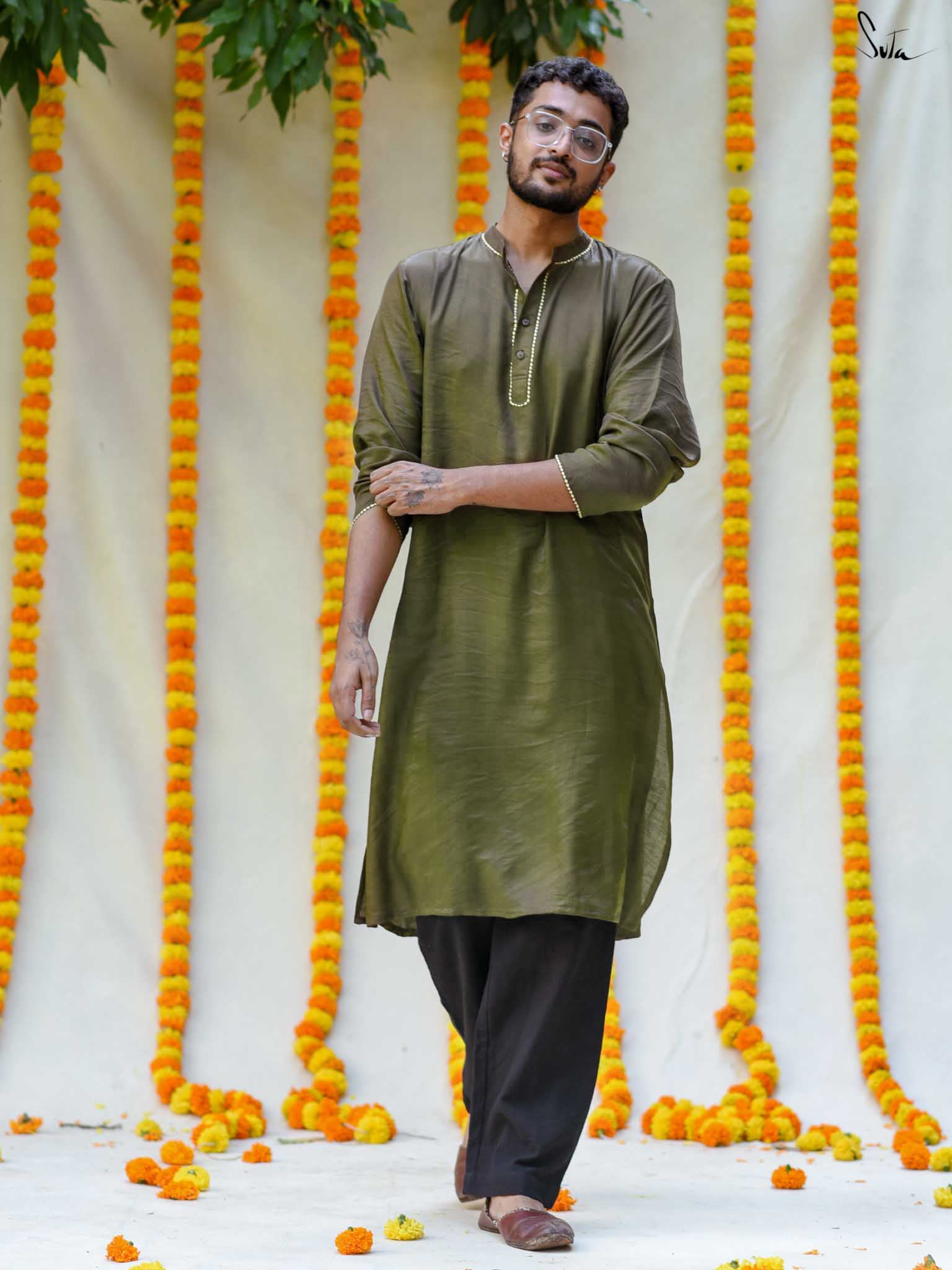 Henna Sa Gehra (Kurta)