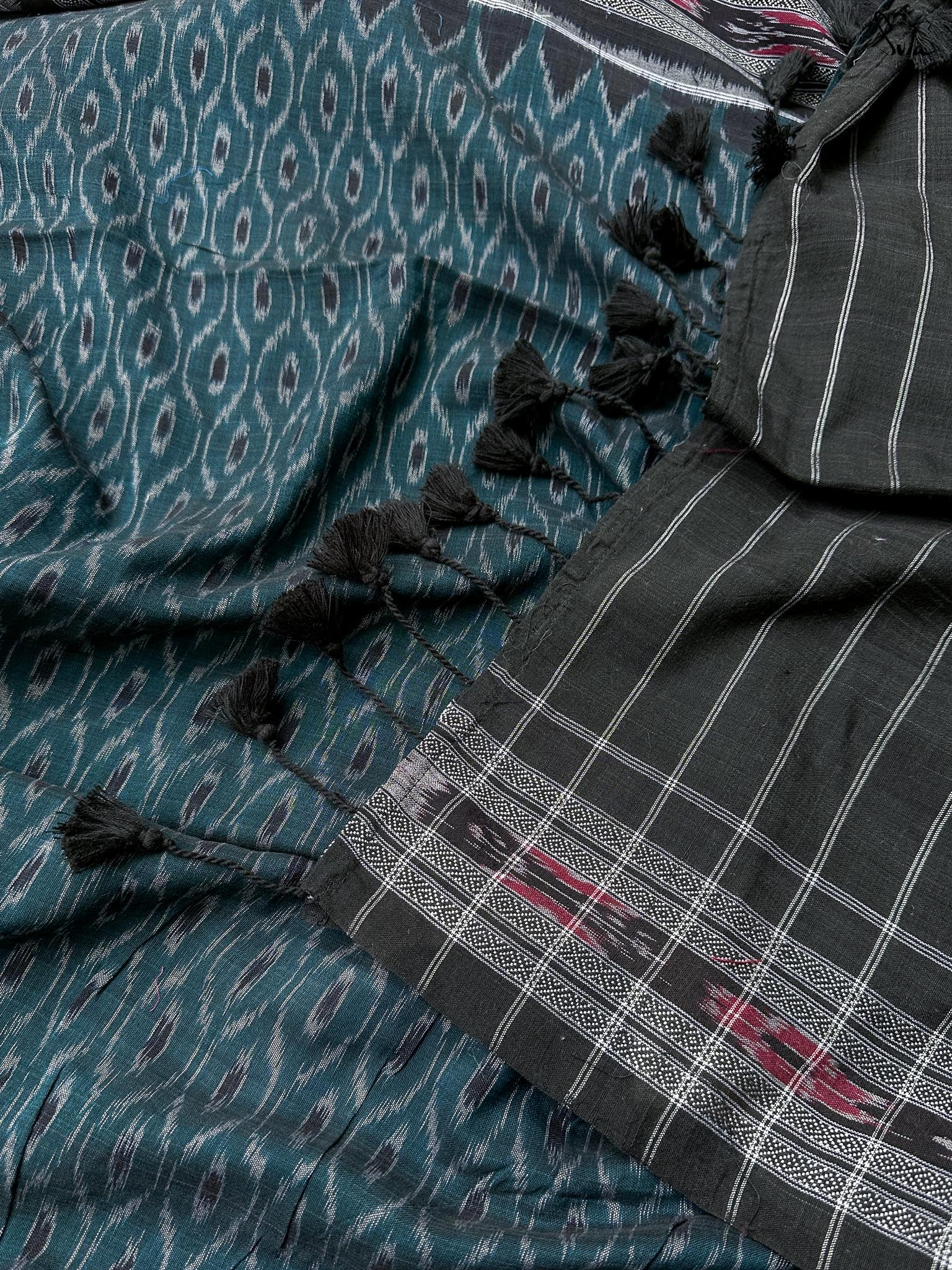 Desi Ikat