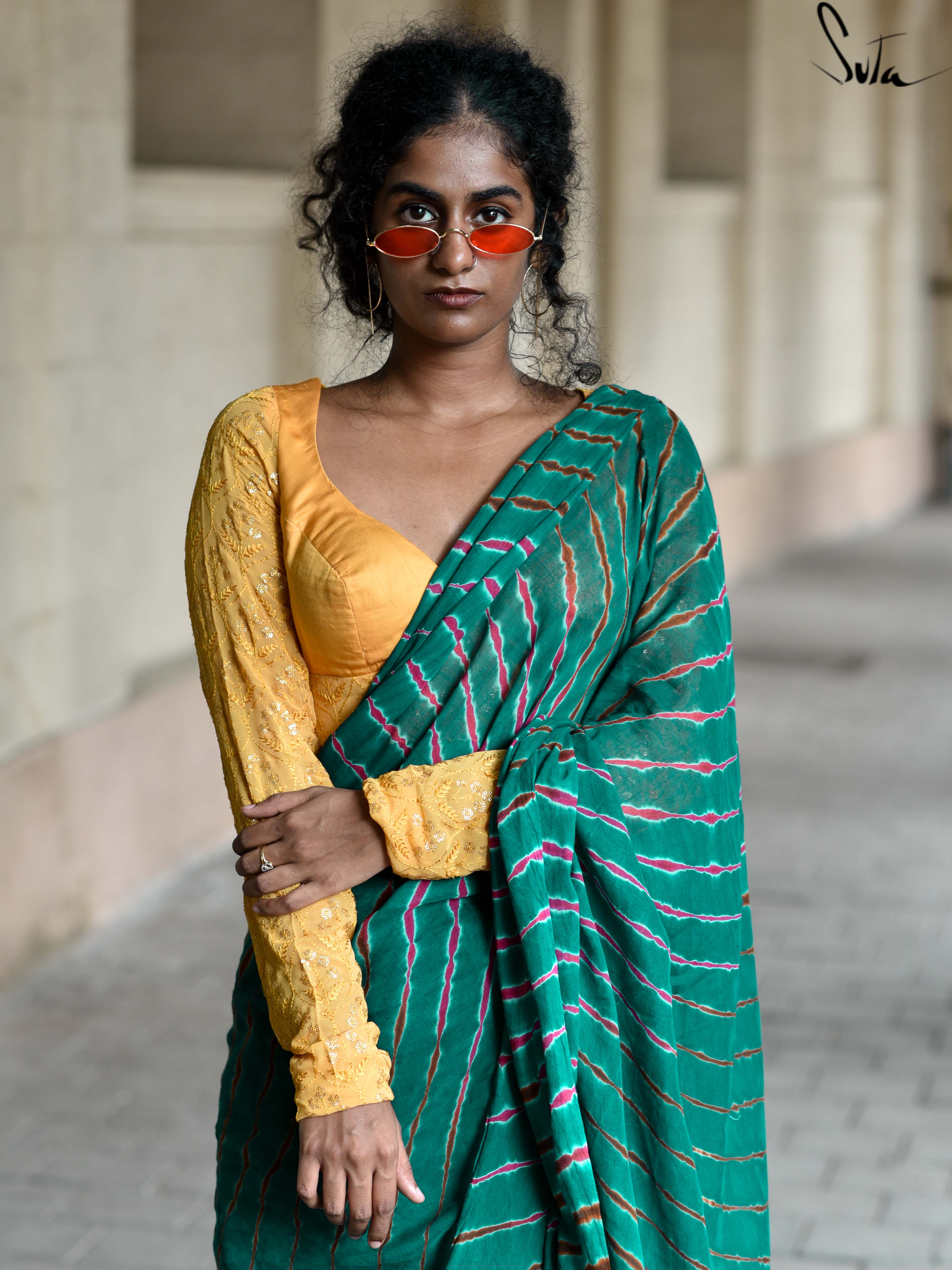 Dhaani Chunahri Pehen