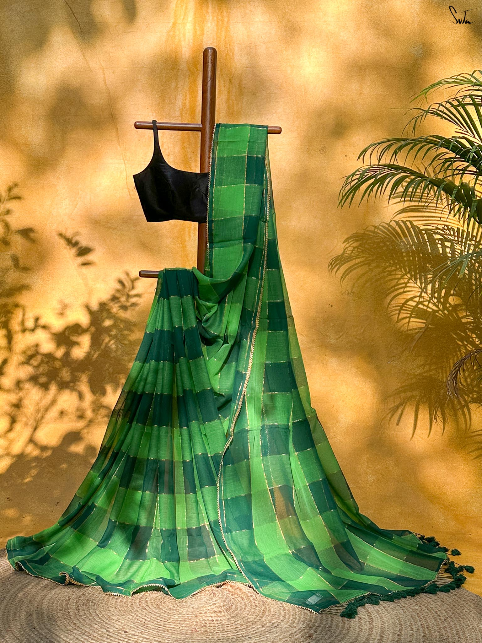 Green Zari Glow