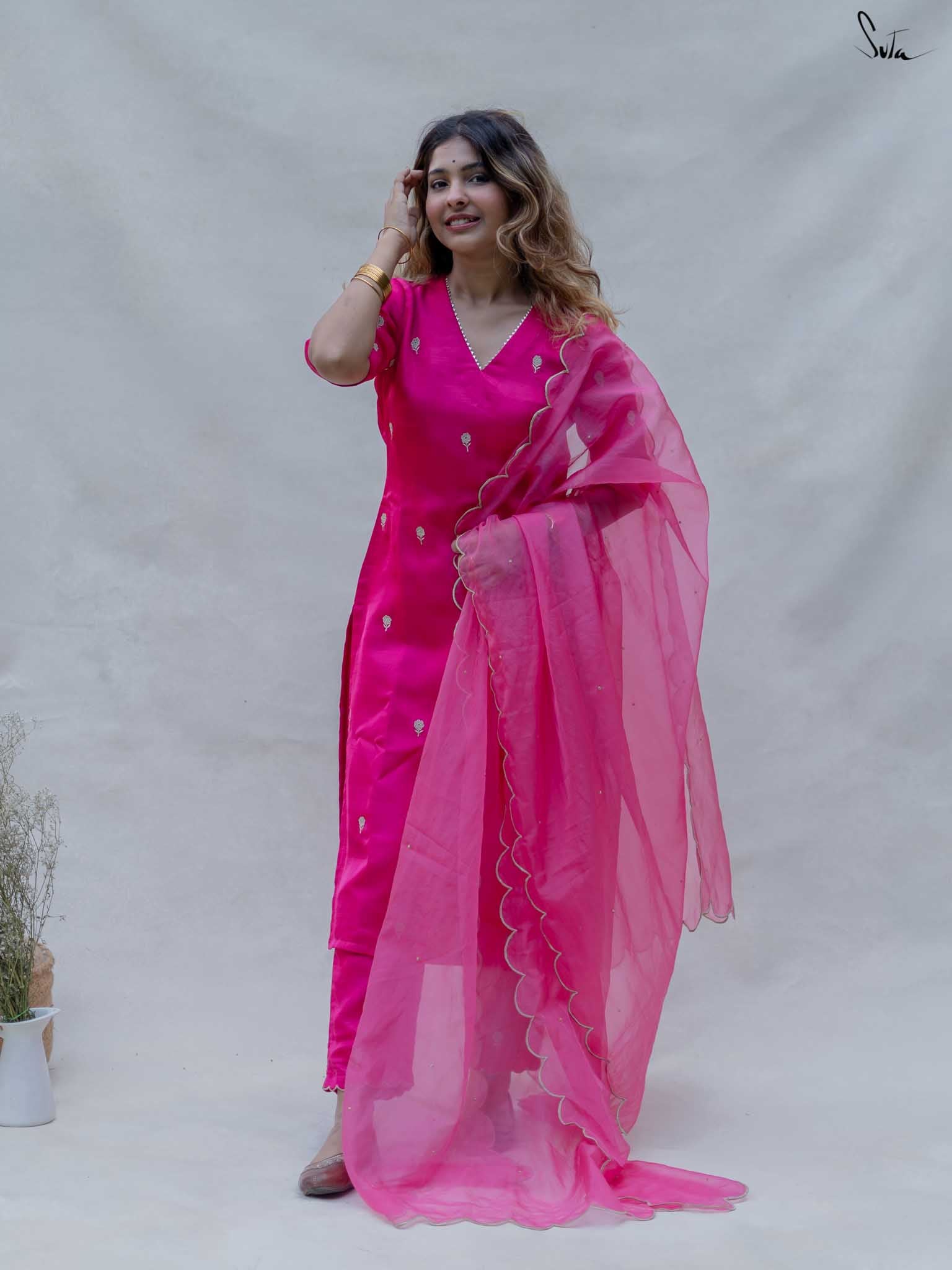 Gulabi Beli