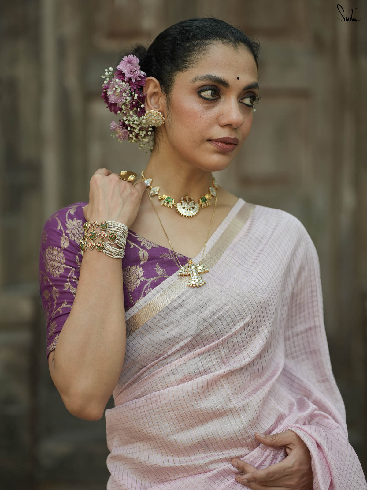 Gulabi Moumita