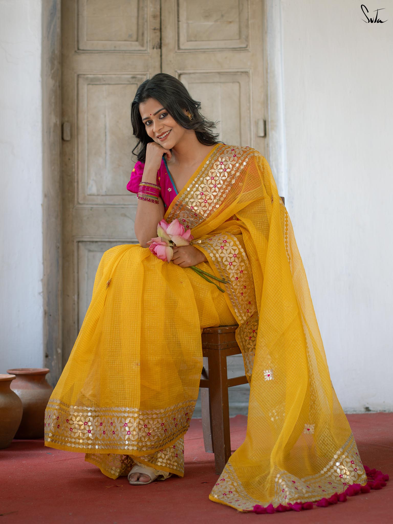 Holud Pakhi