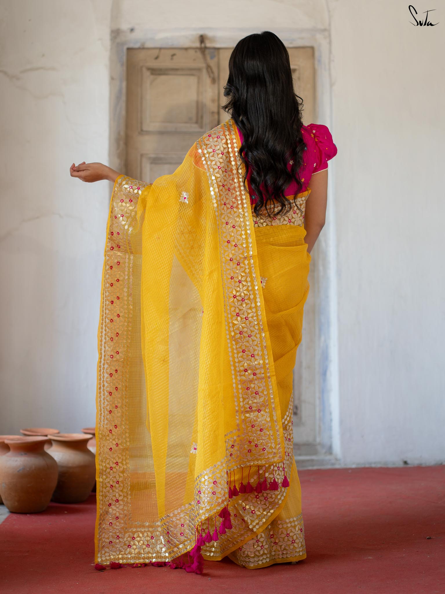 Holud Pakhi
