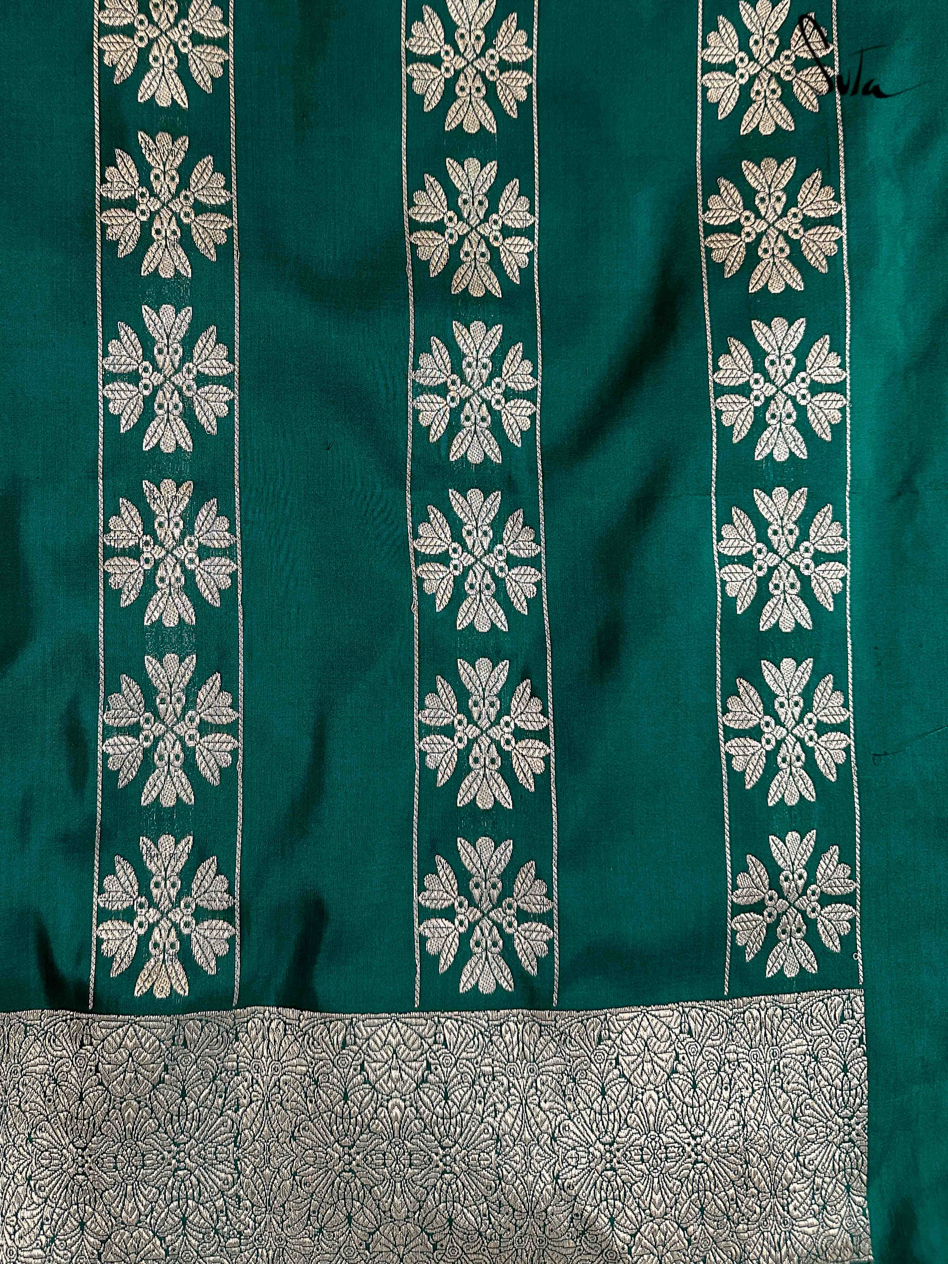 Haseen Shahaana Purple Banarasi Saree