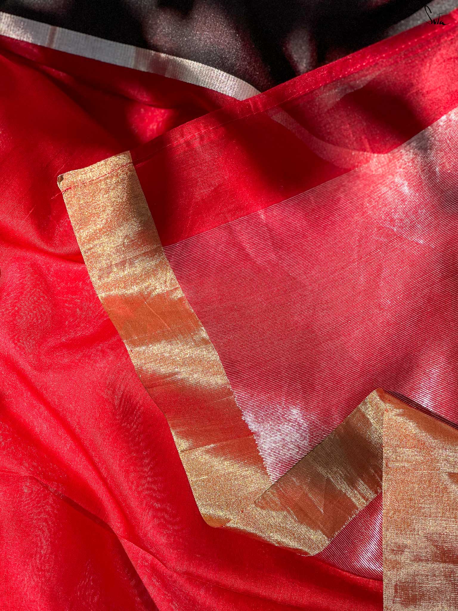 Valorous Vrinda Red Mashru Border Saree