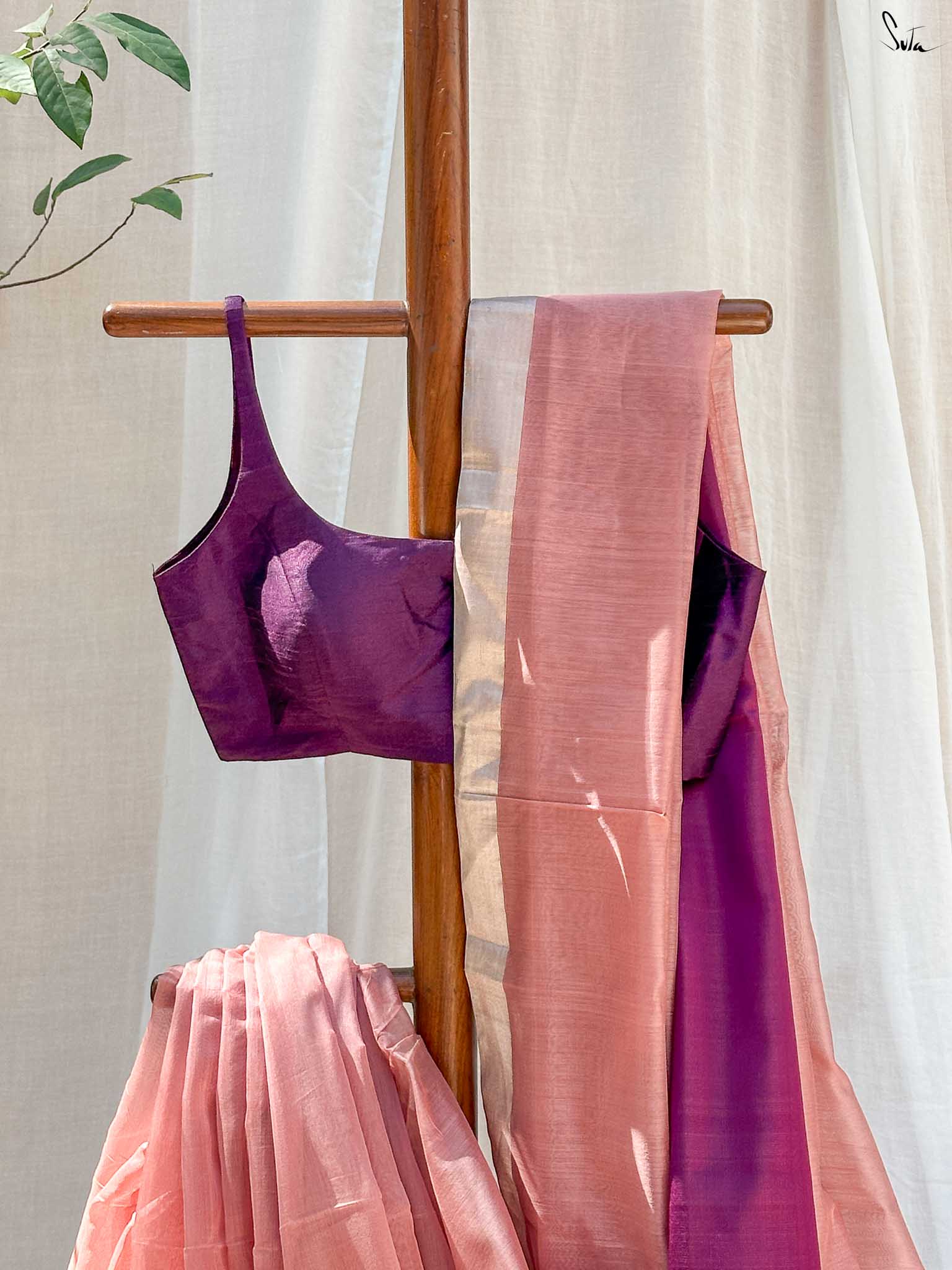 Rejuvenating Rukmini Peach Mashru Border Saree