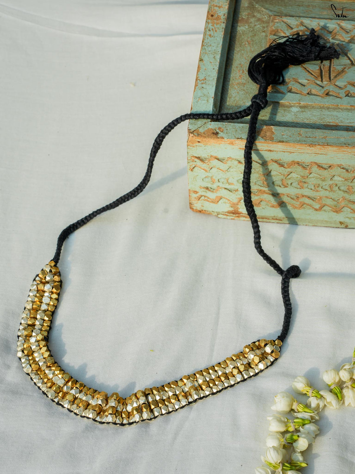Ila (Handcrafted Dhokra Brass Neckpiece)