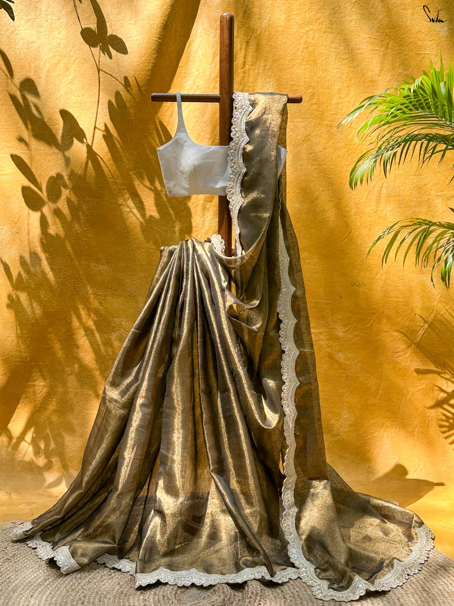 Kaali Chandni Gold