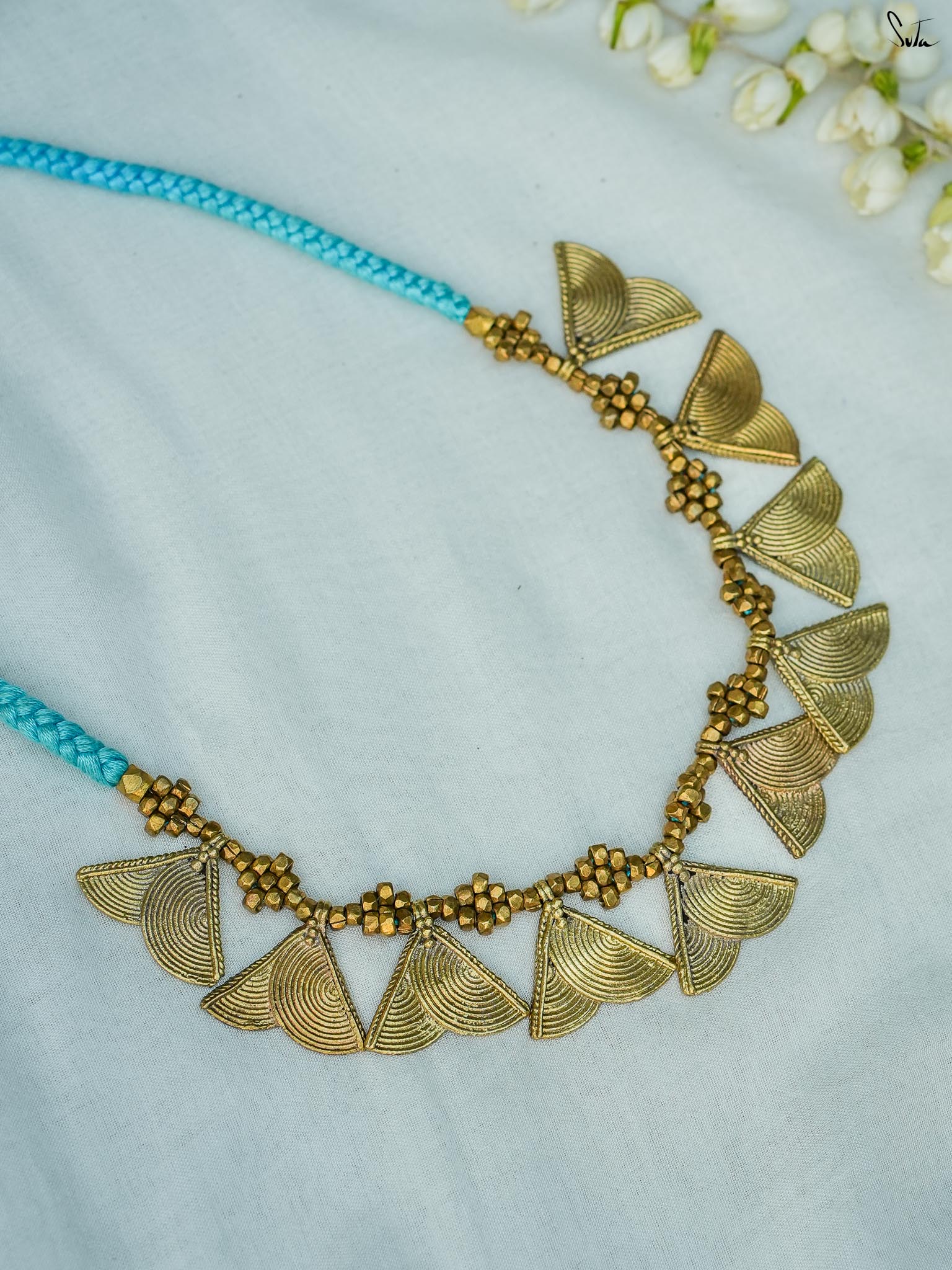 Kaivari (Handcrafted Dhokra Brass Neckpiece)