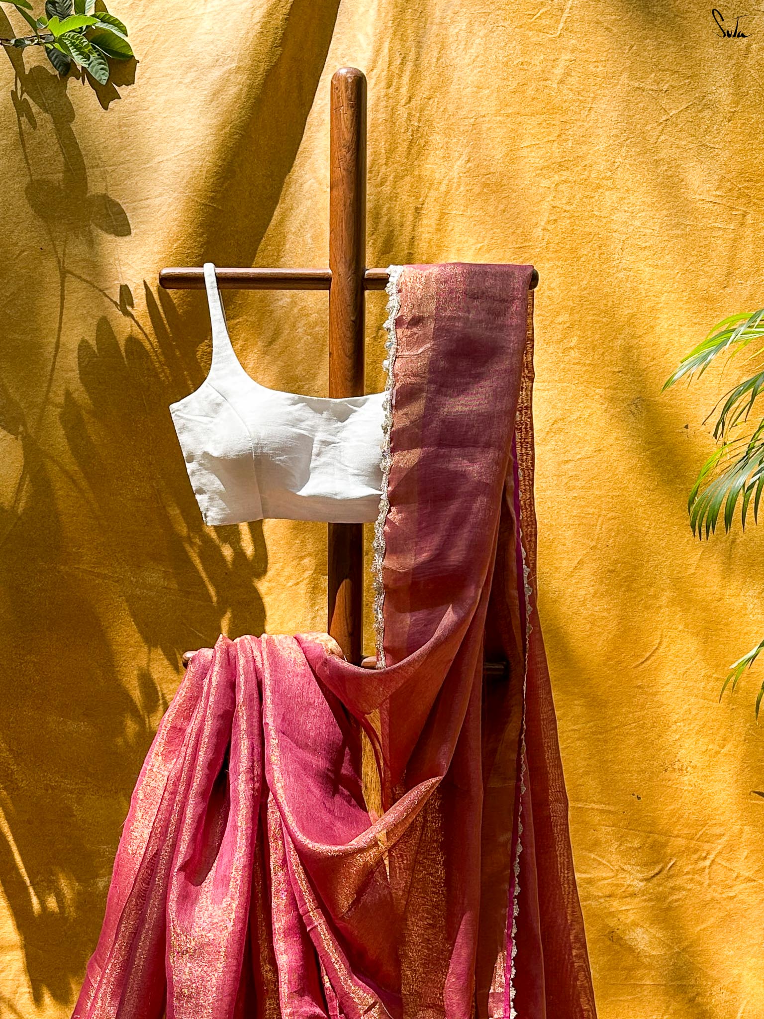 Maroon Sundari