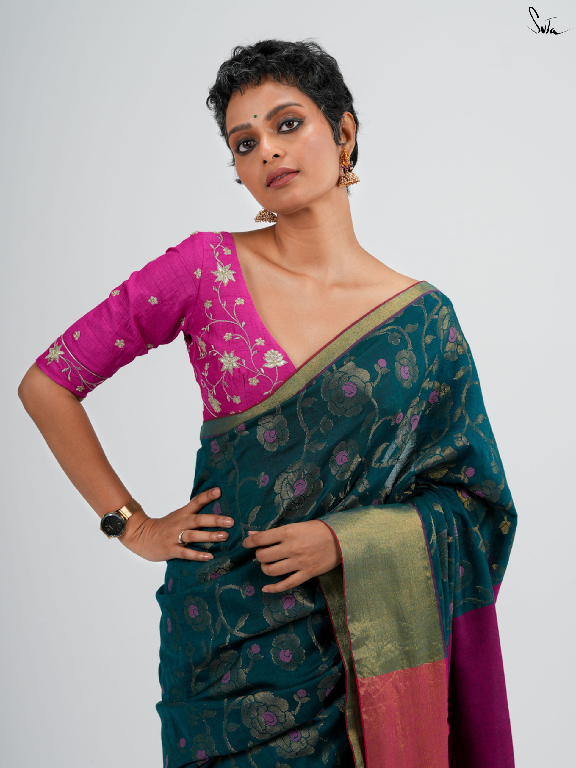 Nila Alpana Saree