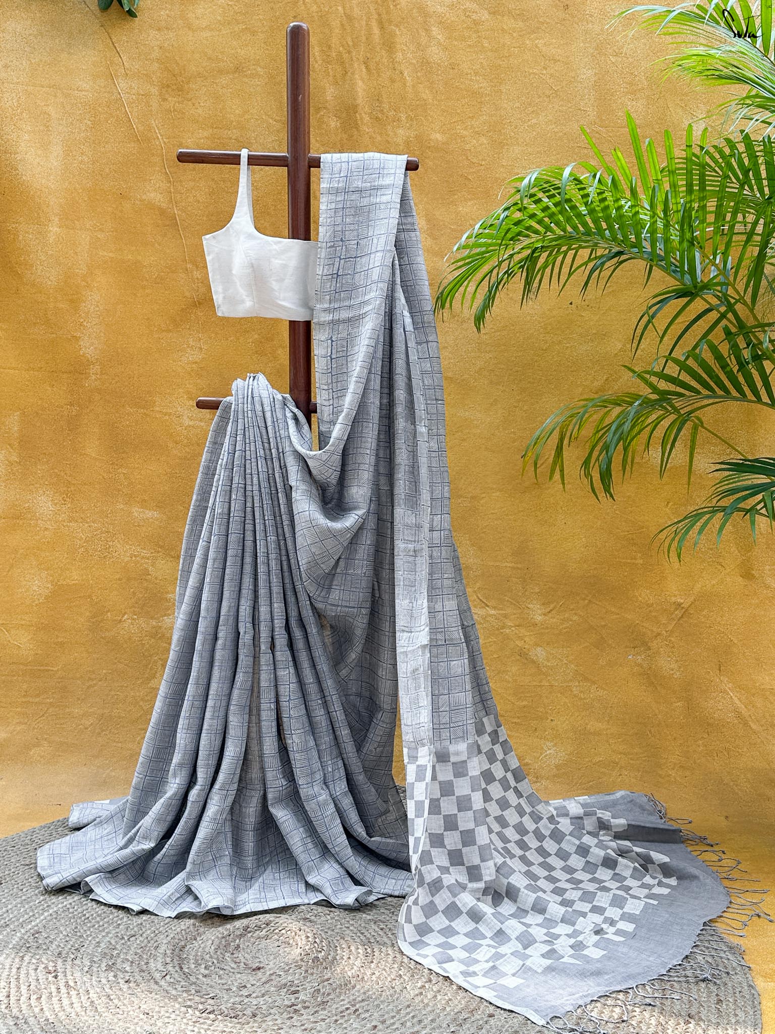 Rang Vistaar (Pure Linen Hand Painted Saree)