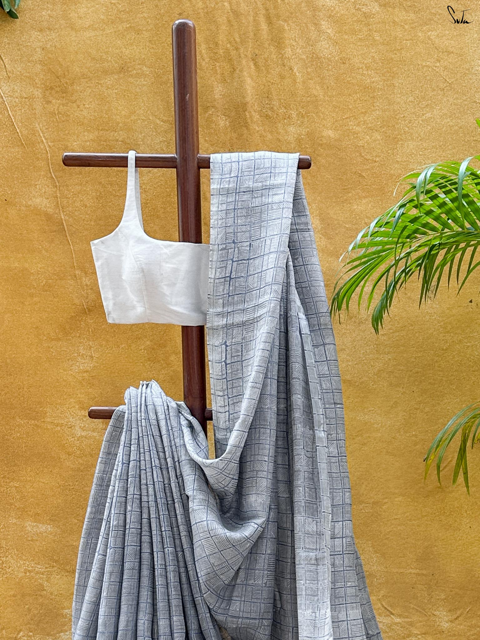 Rang Vistaar (Pure Linen Hand Painted Saree)