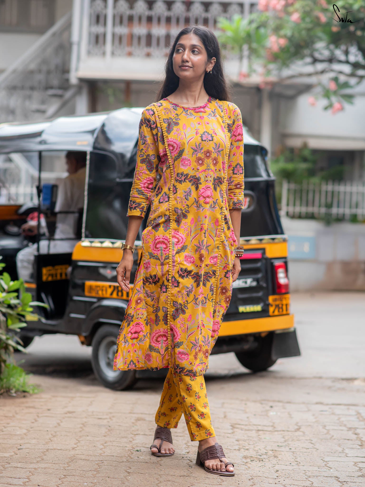 Suta Elbow Sleeves Yellow Cotton Kurta Set