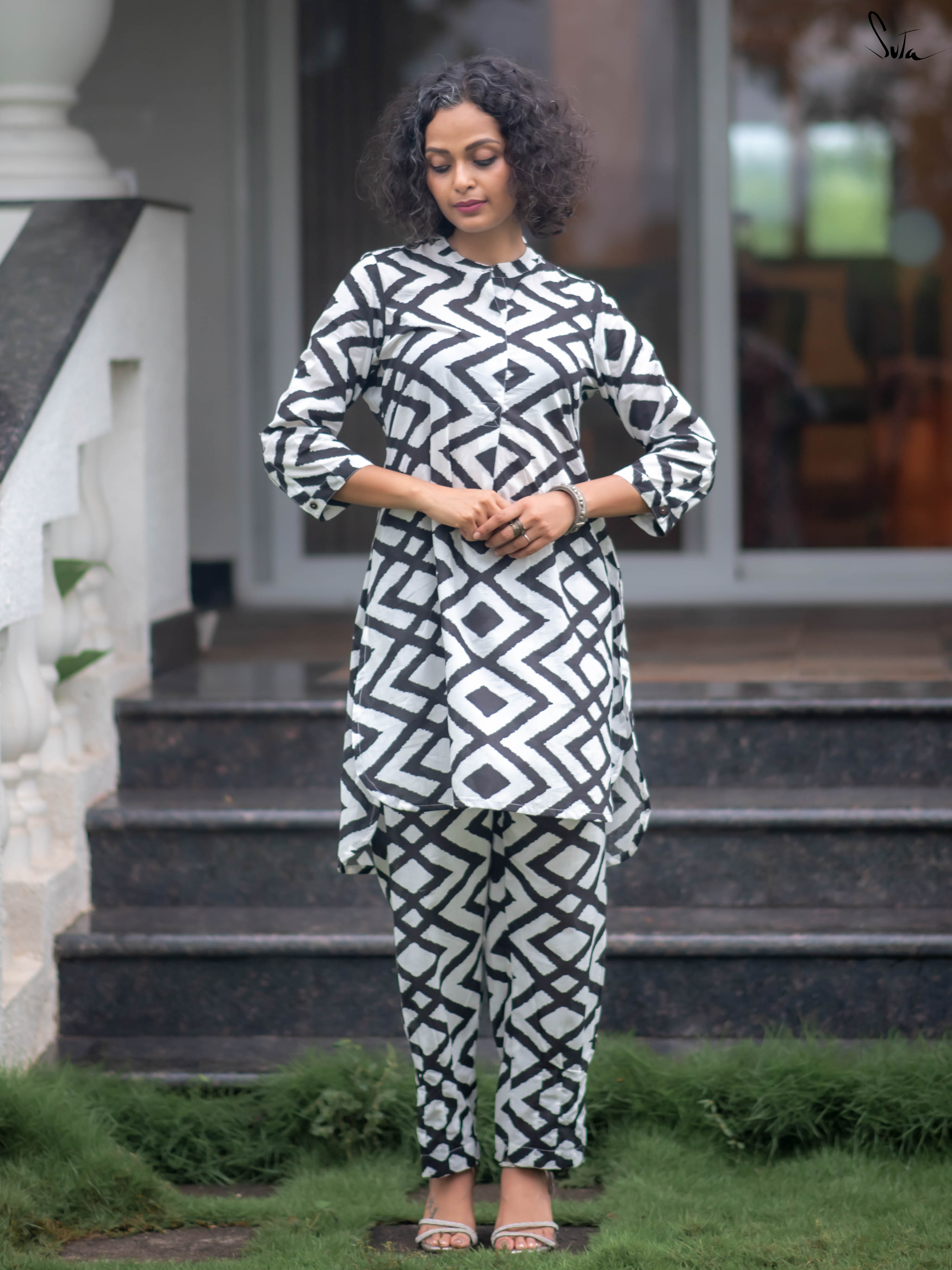Suta White Cotton Kurta Set