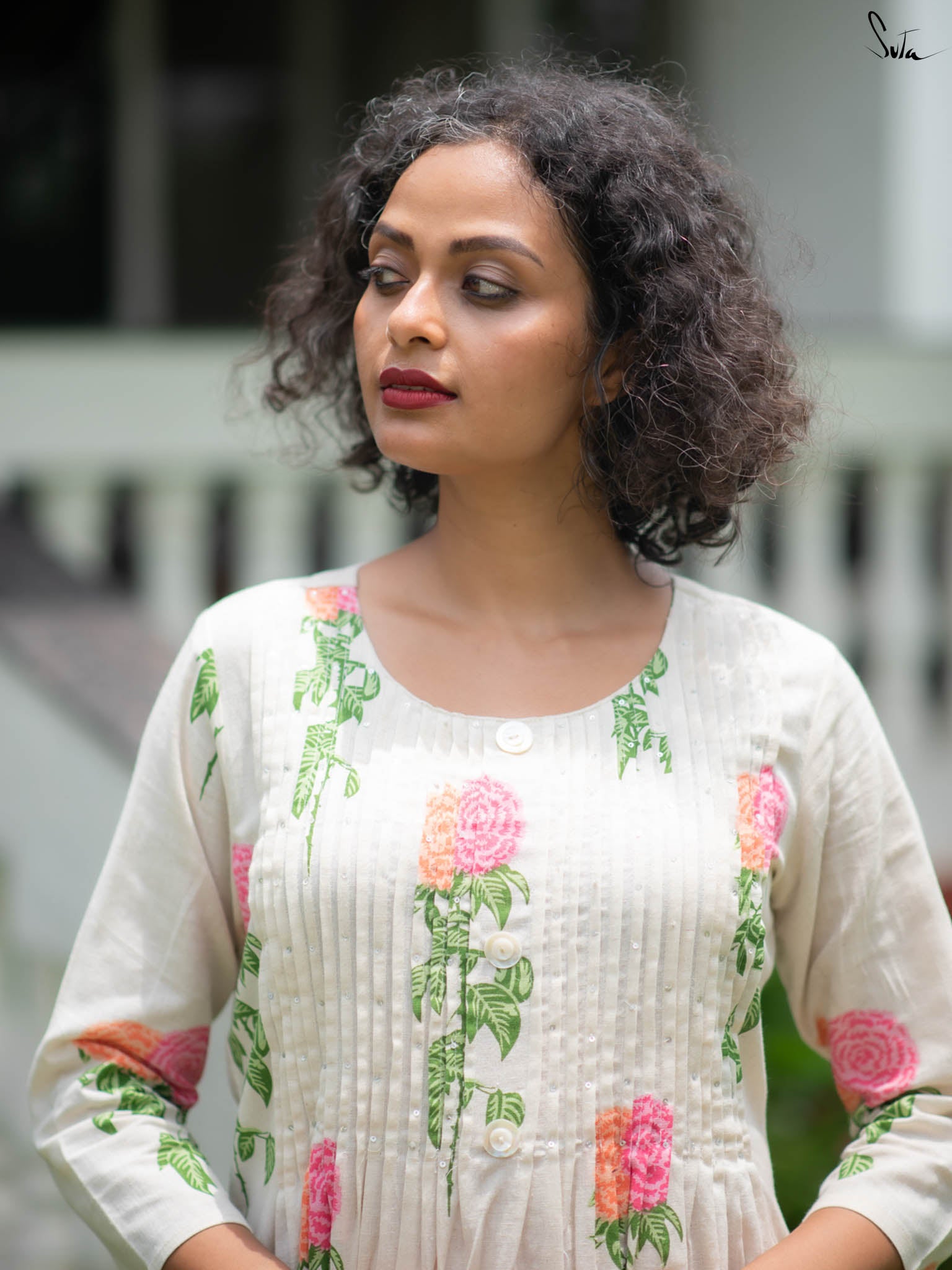 Suta White Cotton Elbow Sleeves Kurta Set