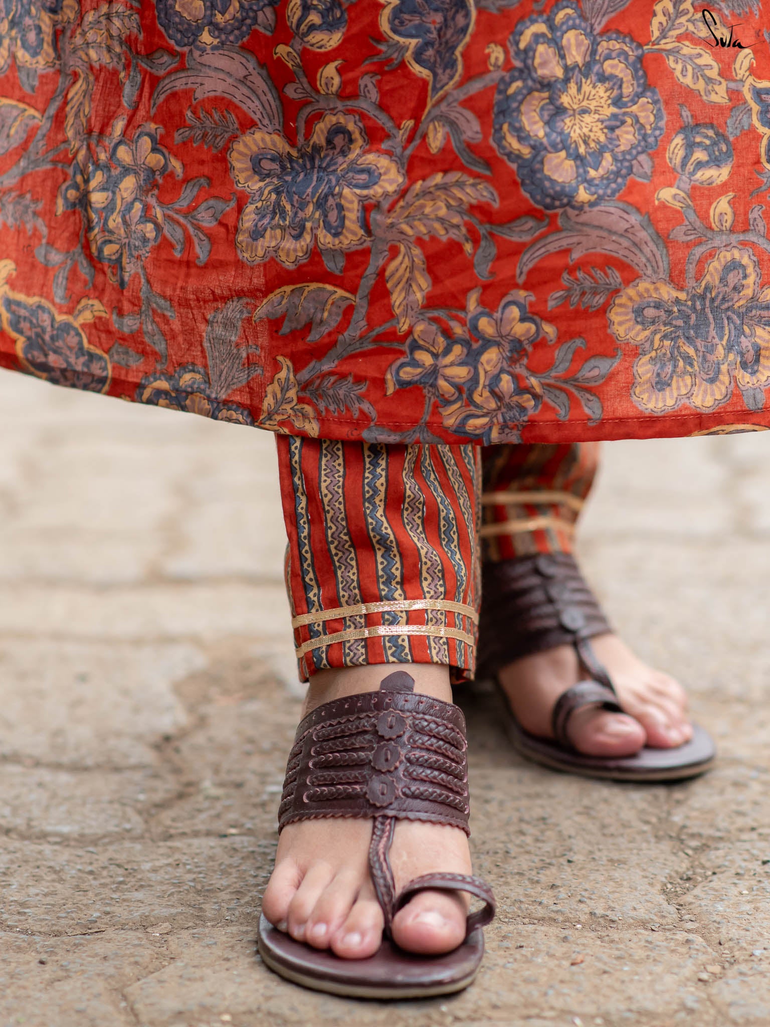 Suta Maroon Cotton Kurta Set