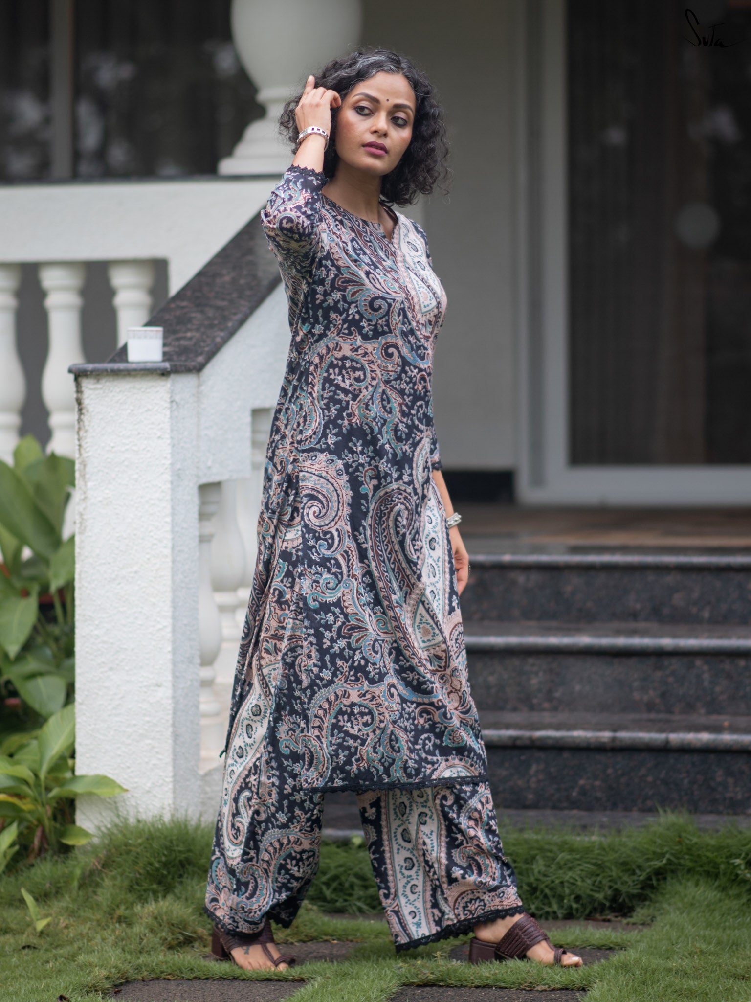 Suta Black Cotton Kurta Set