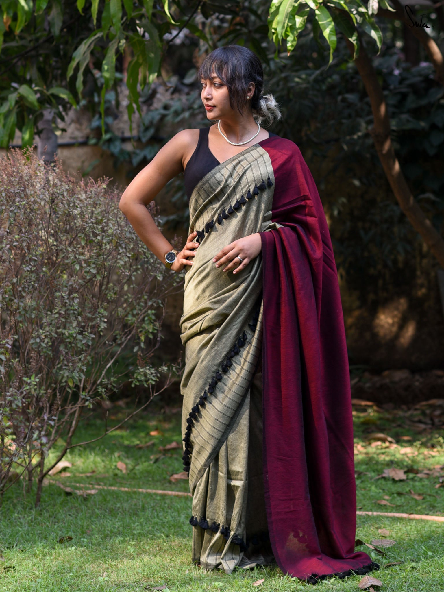 Dark Gold Crayon Saree