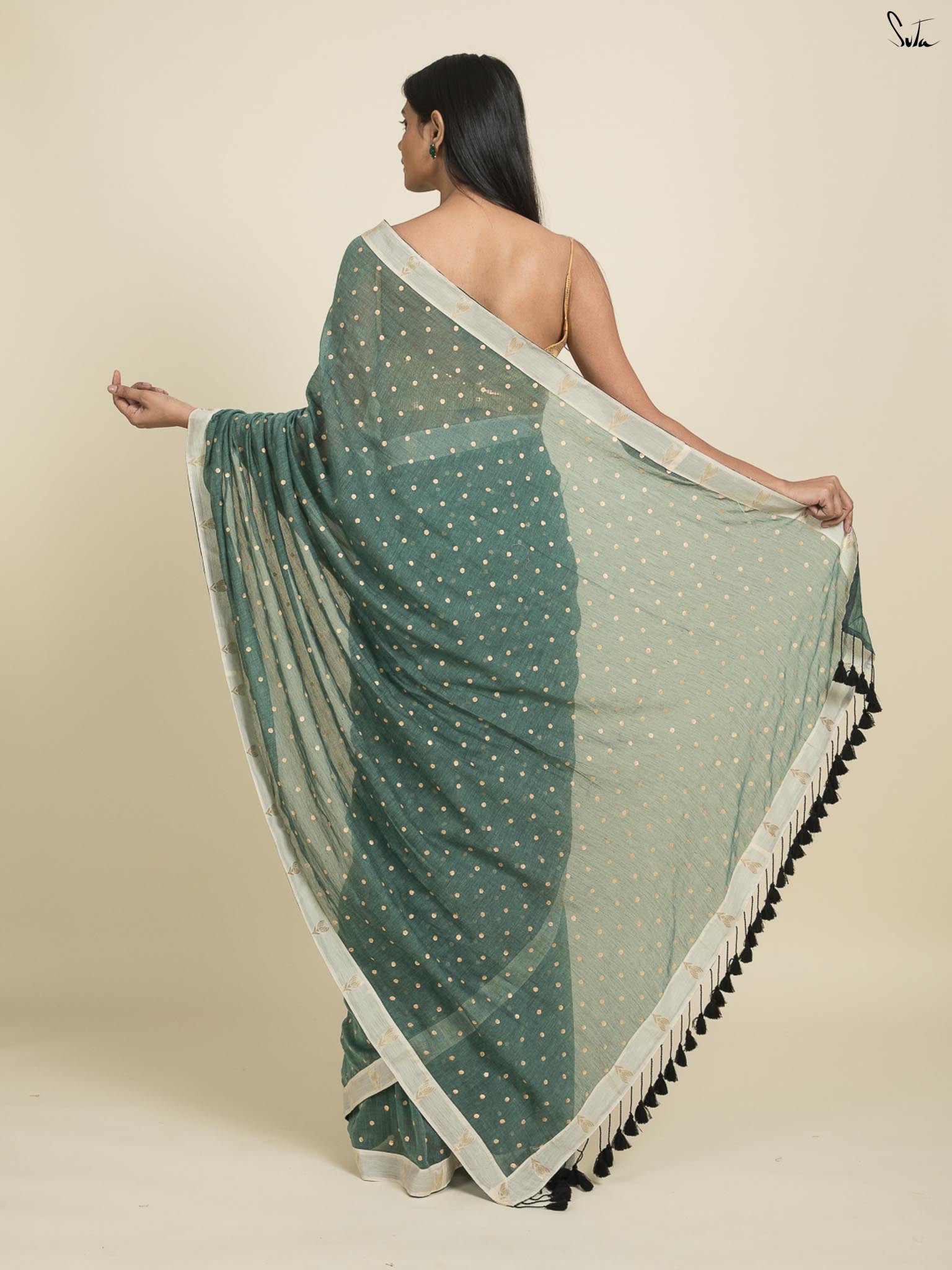 Yashal Saree