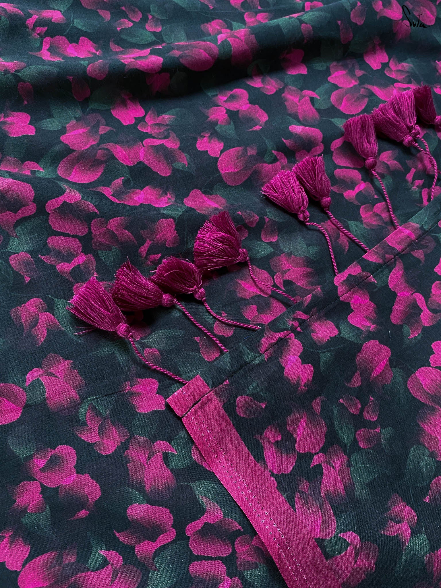 Suta Pink & Green Floral Printed Saree