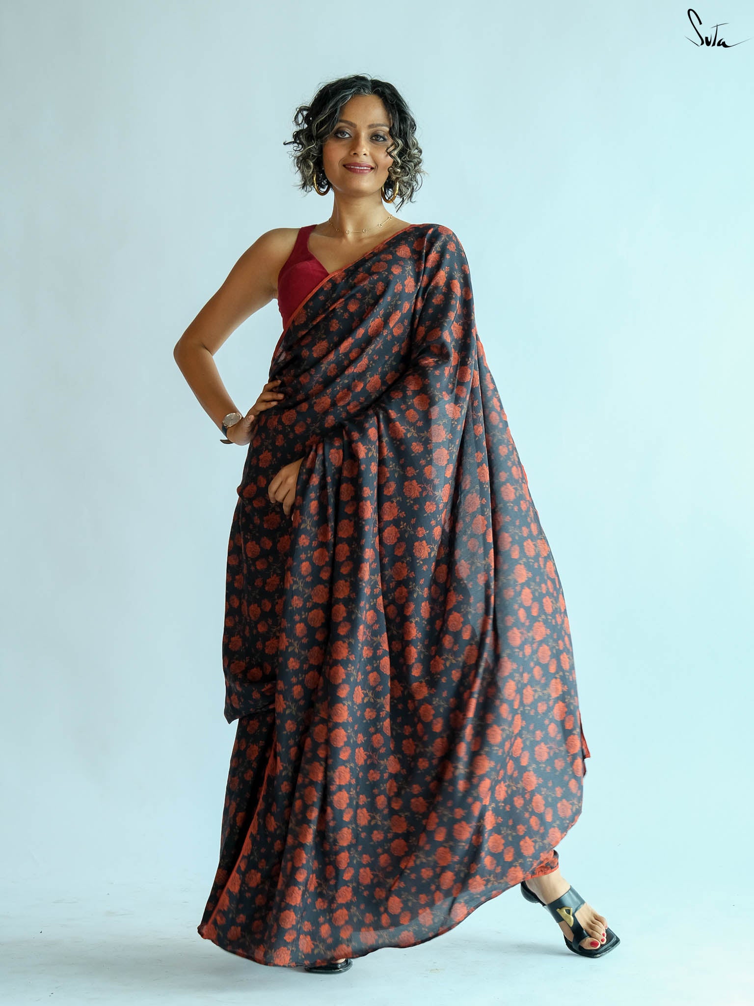 Suta Grey & Brown Floral Printed Saree