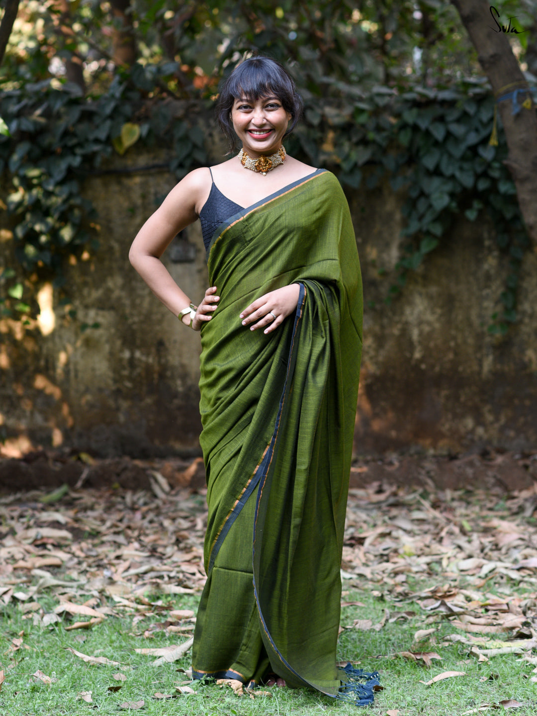 Grinding In Green Saree