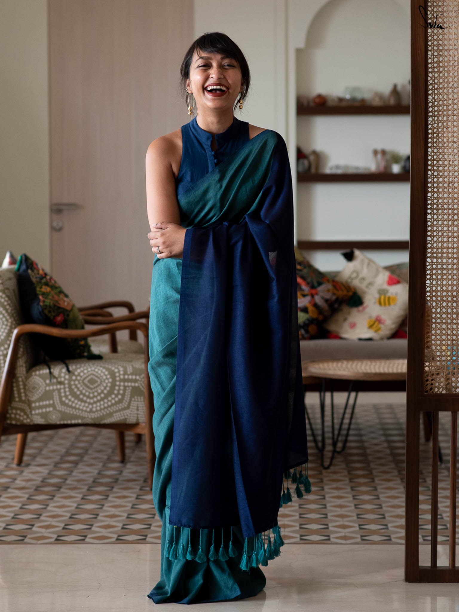 Suta Cotton Blend Tasseled Saree