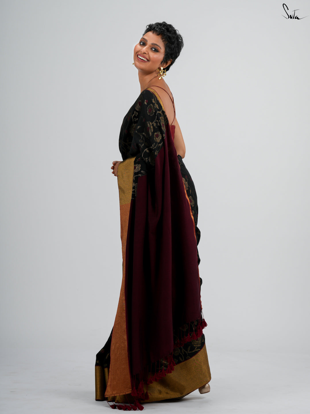 Sunheri Alpana Saree