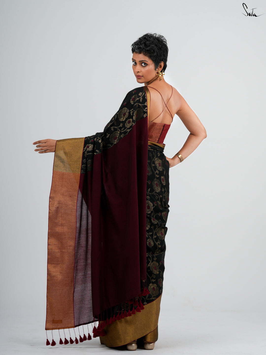 Sunheri Alpana Saree