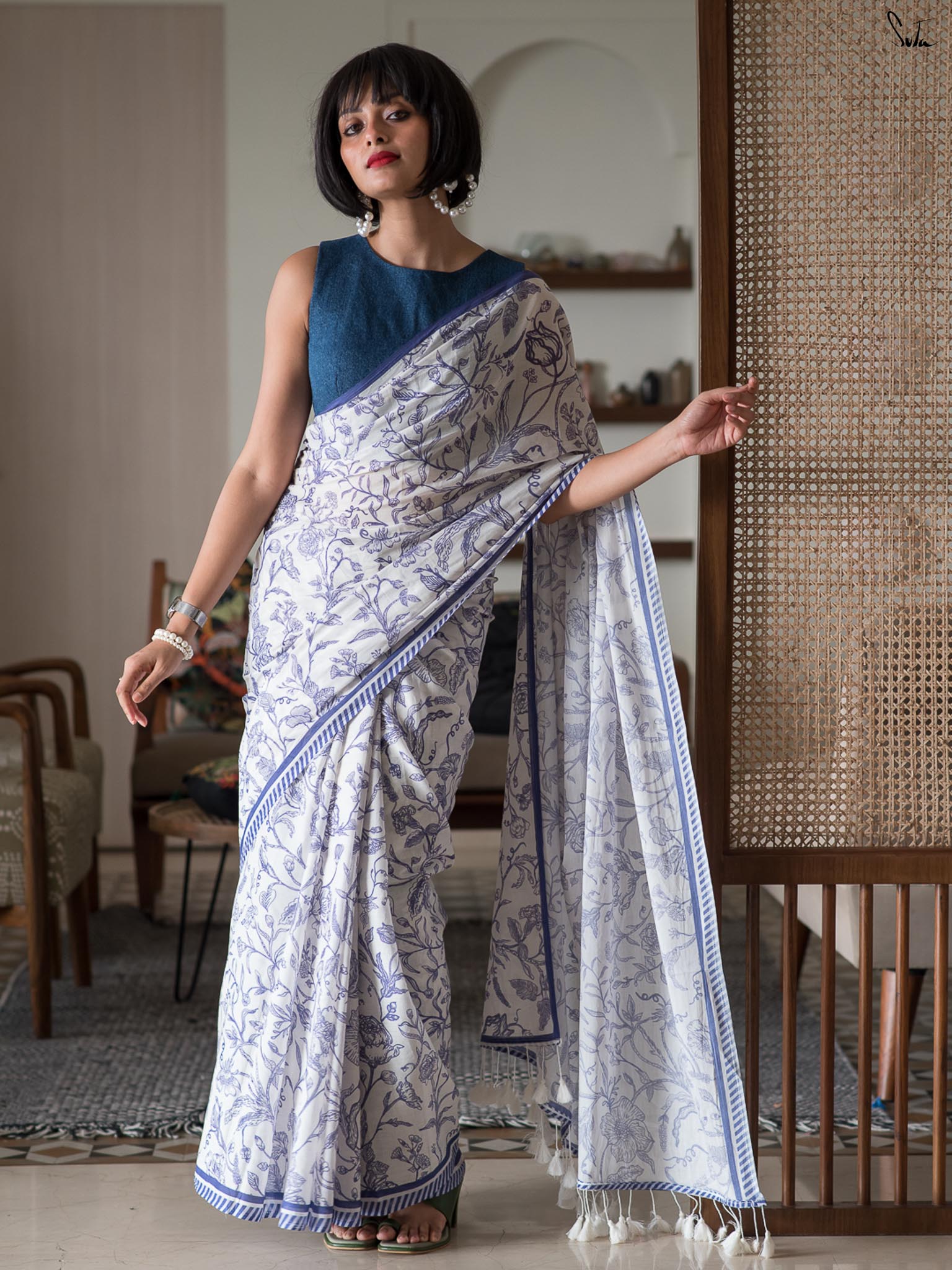 Suta Floral Printed Mul Cotton Saree