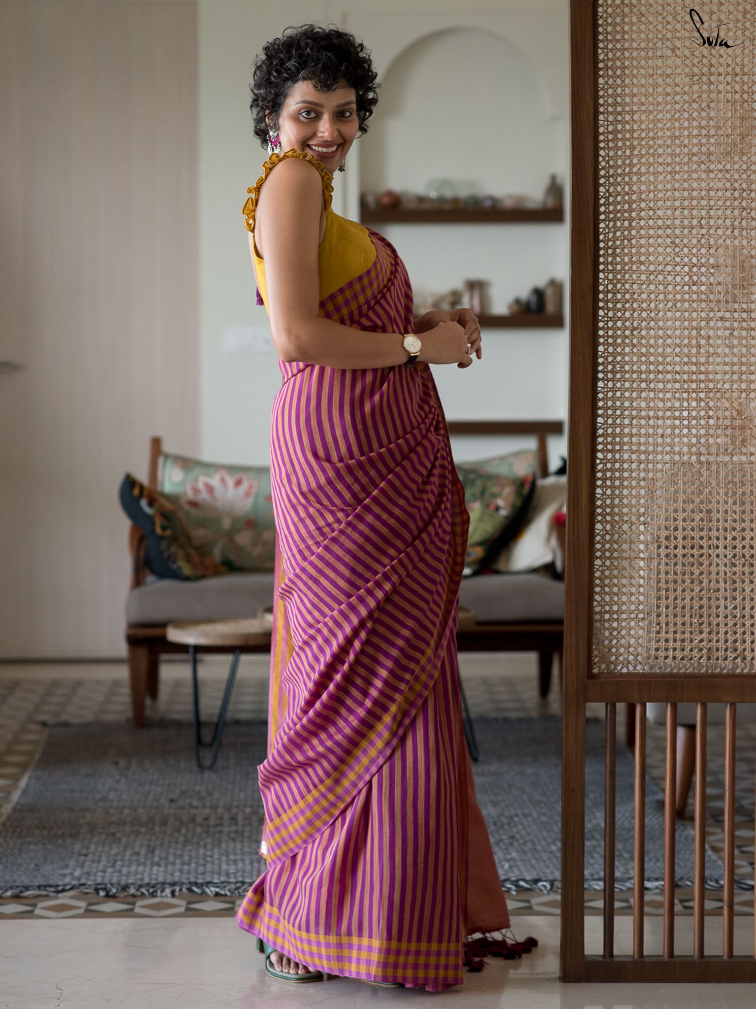 Naavya Ke Noor Saree