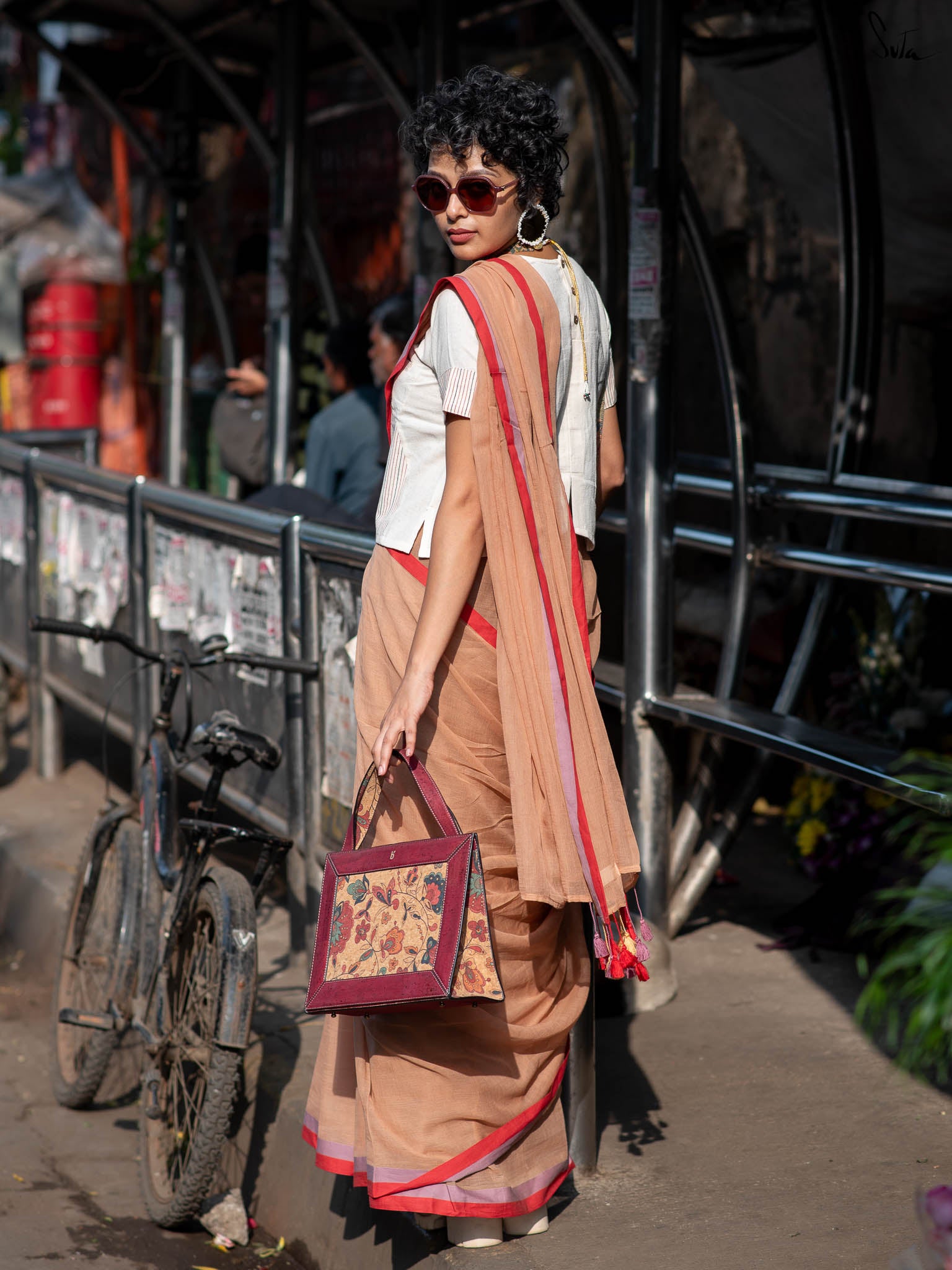 Suta Beige & Pink Pure Cotton Saree