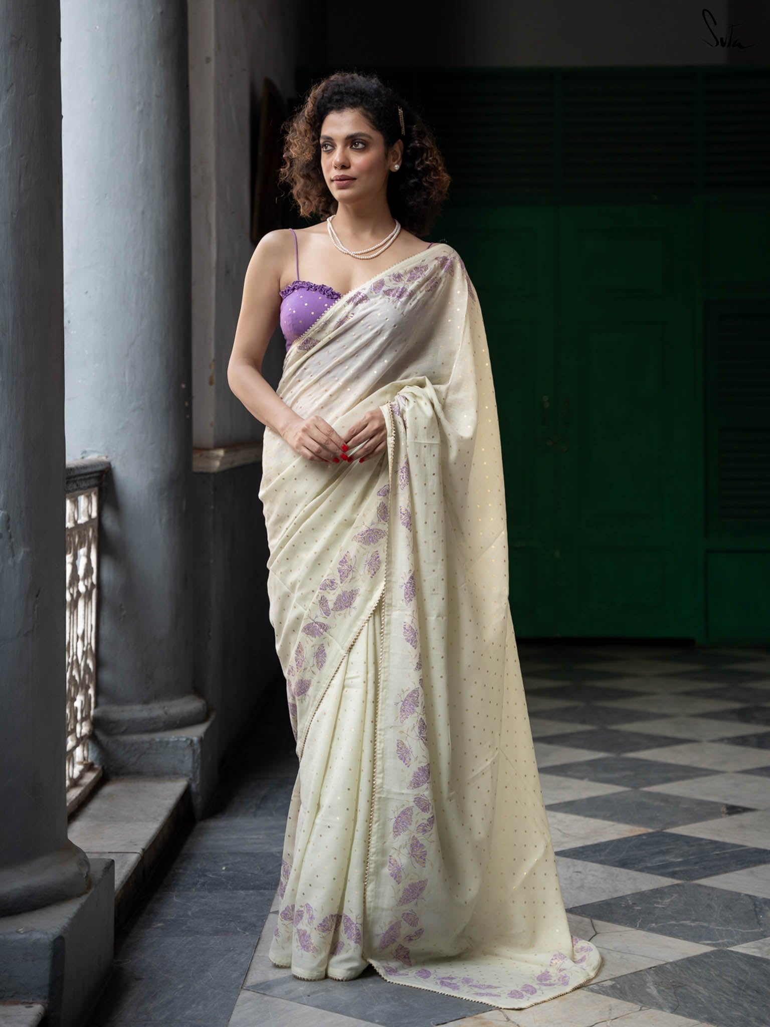 Suta Floral Printed Mukaish Saree