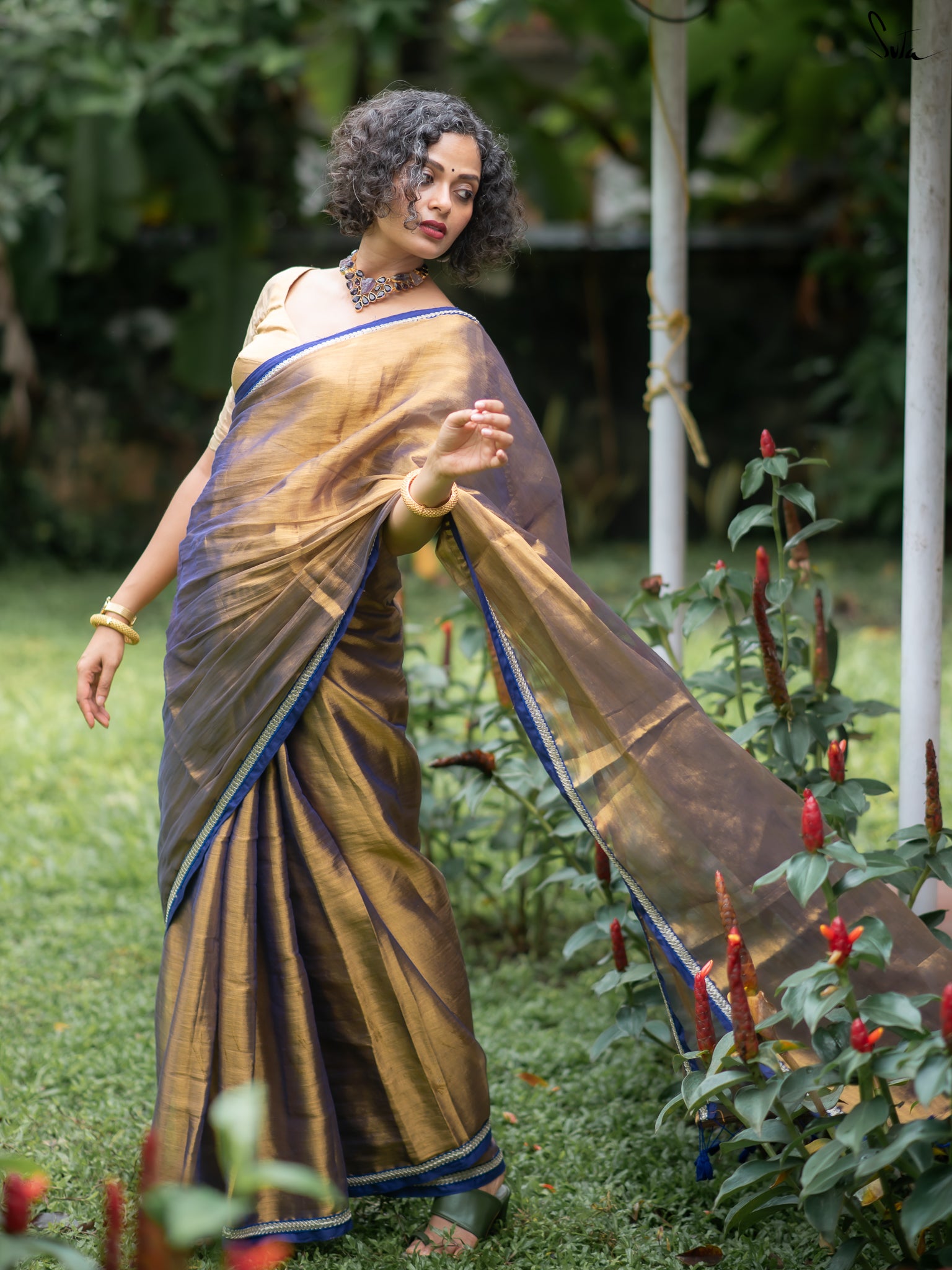 Suta Magenta Tissue Saree