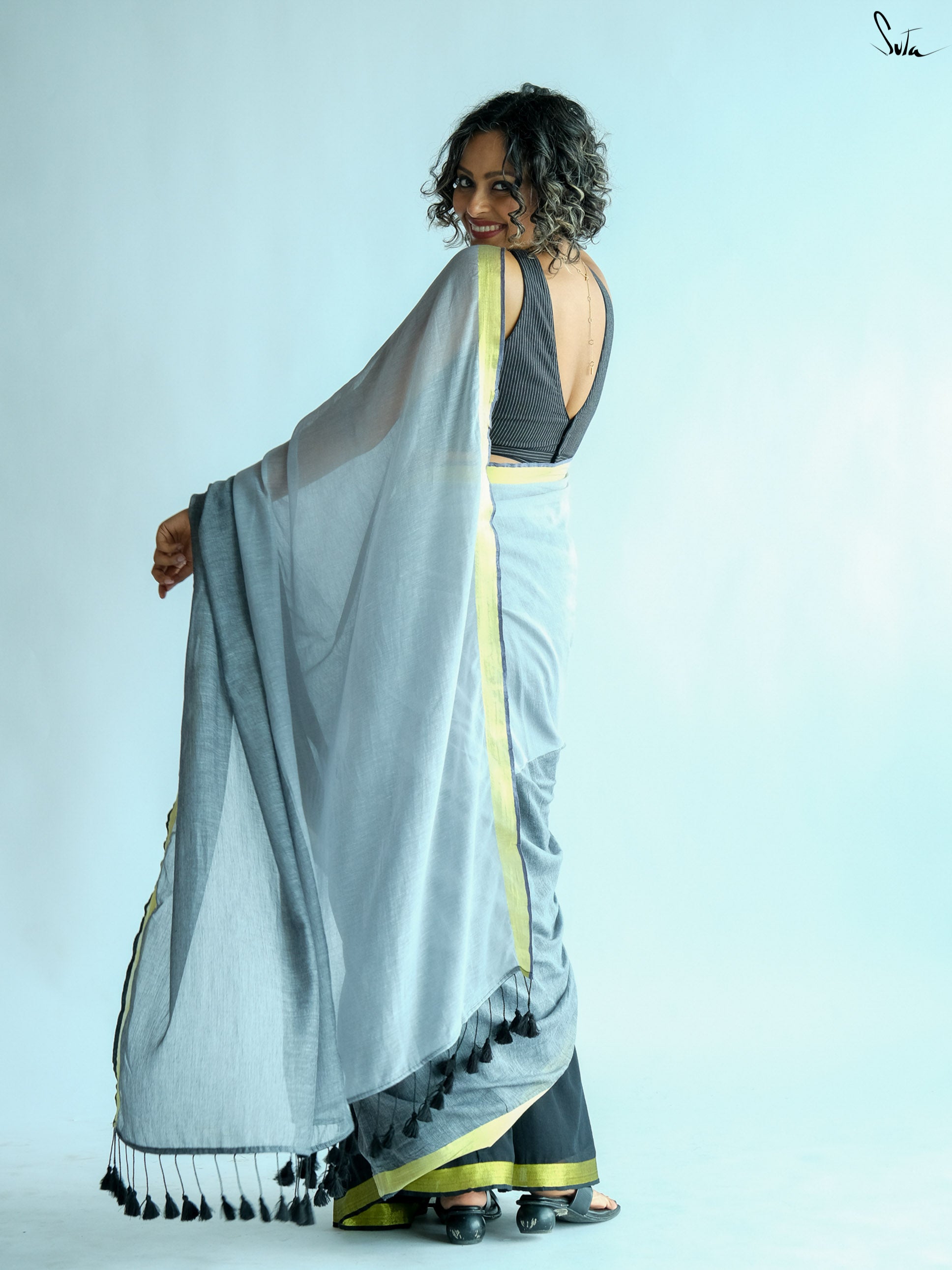 Shades Of Onyx Saree