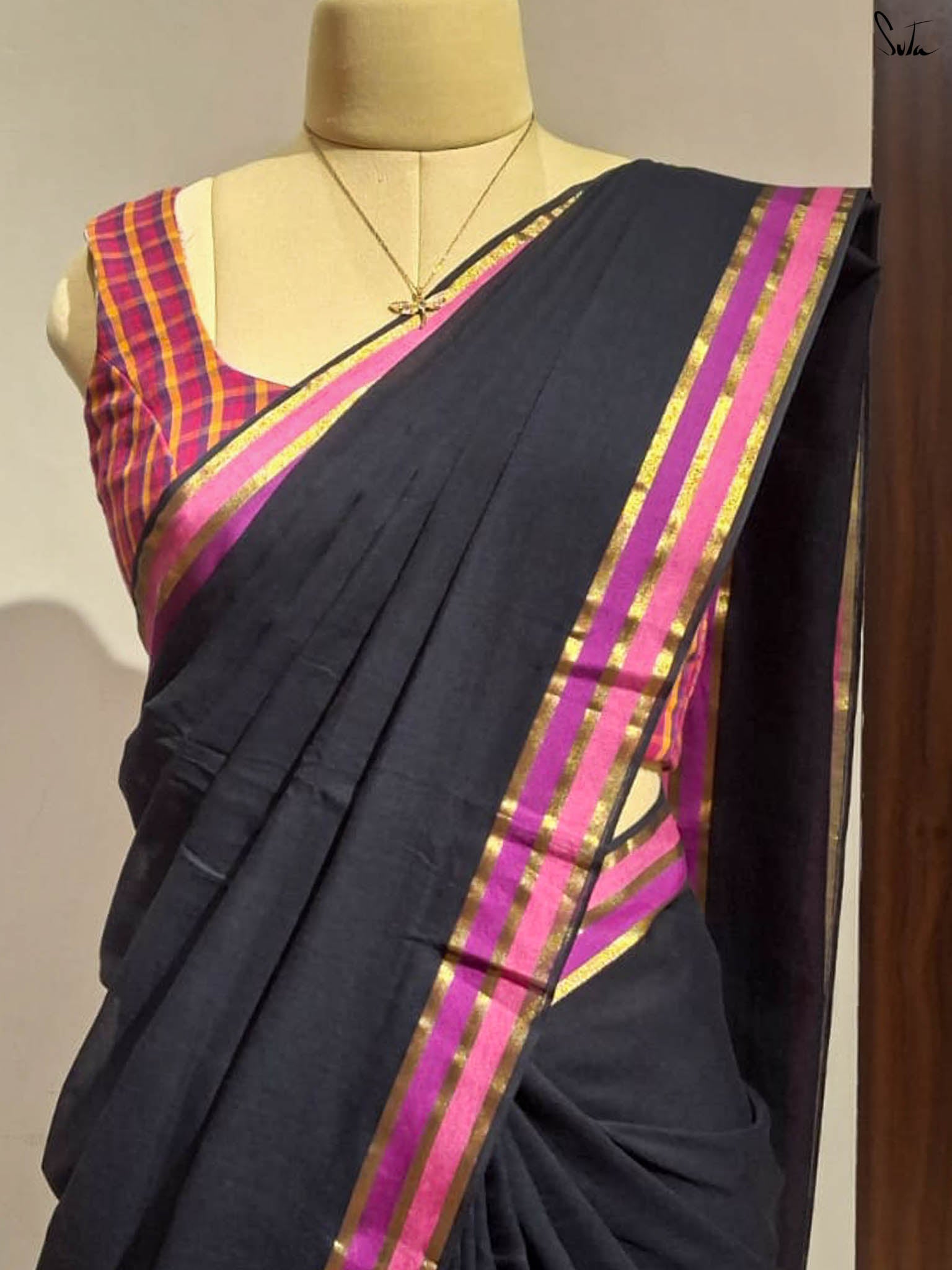 Shyaam Gulabi